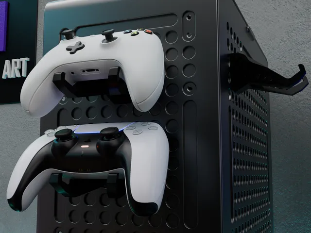 Controller holder for Qube 540 Case