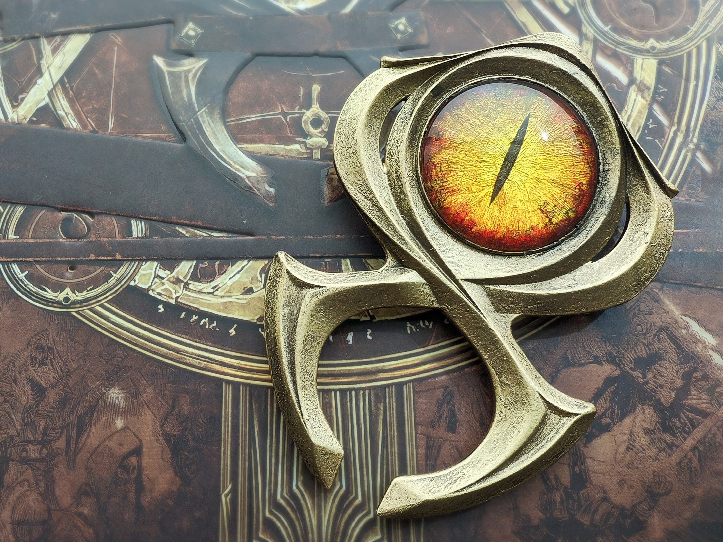Leah's Horadrim Amulet - Diablo 4, Lore Book Cover Version