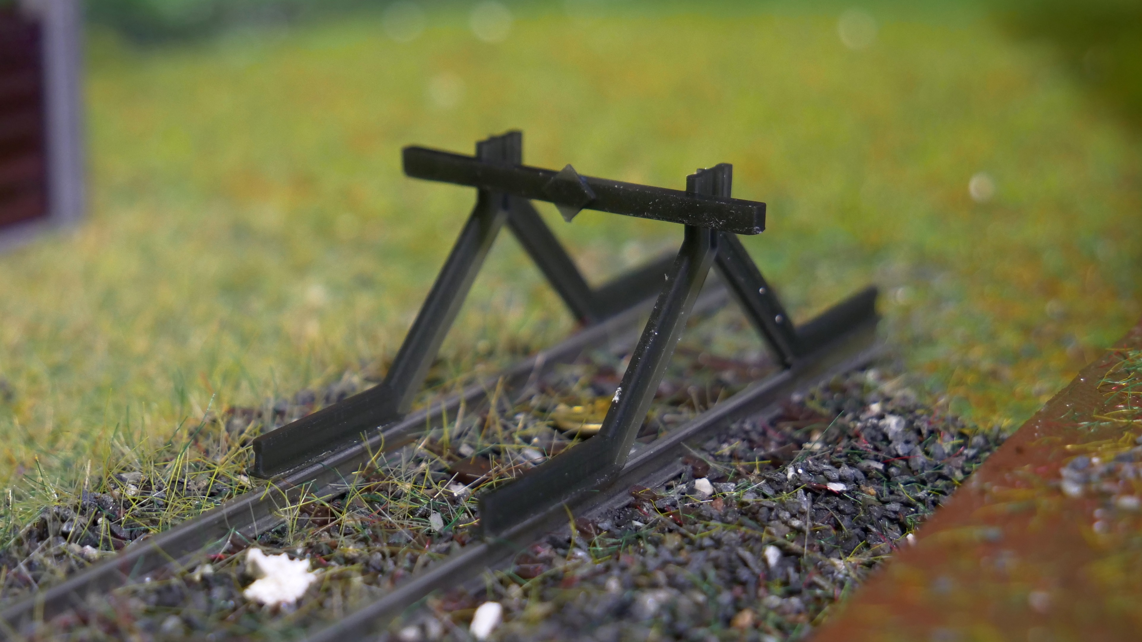 HO railway track end