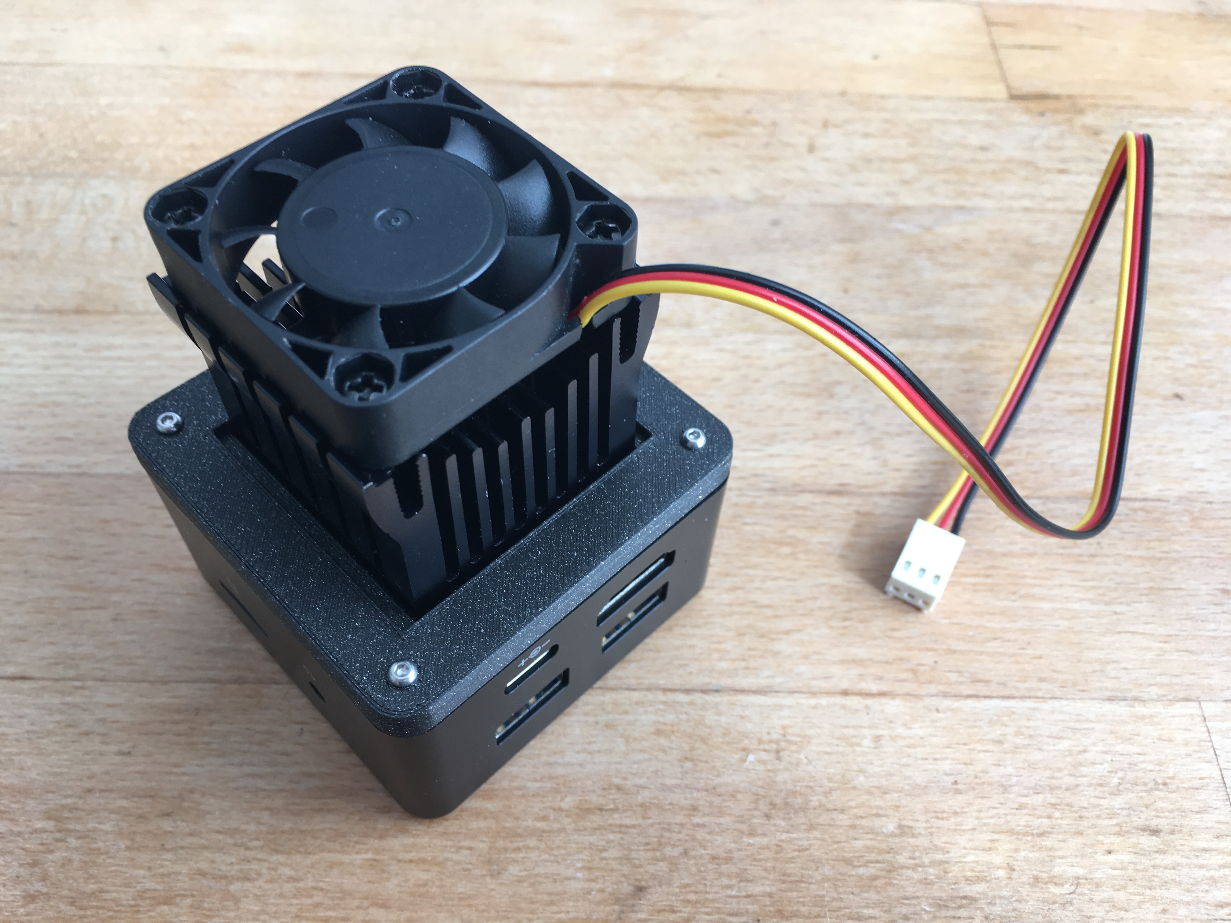 Chuwi Larkbox Pro Heatsink Top Cover Upgrade by AdrienAG