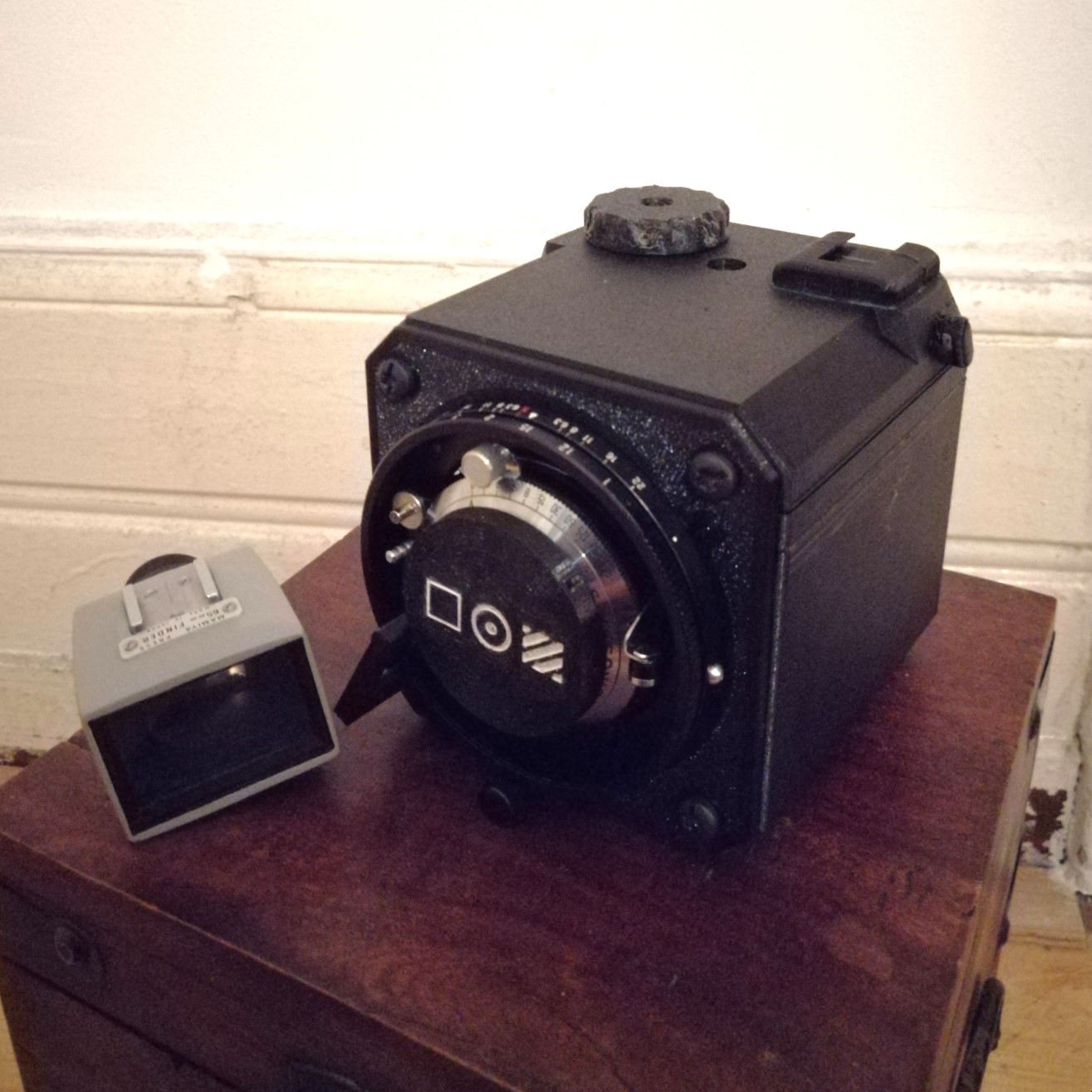 MEDIUM FORMAT CAMERA - quality of life upgrades 3D model thumbnail