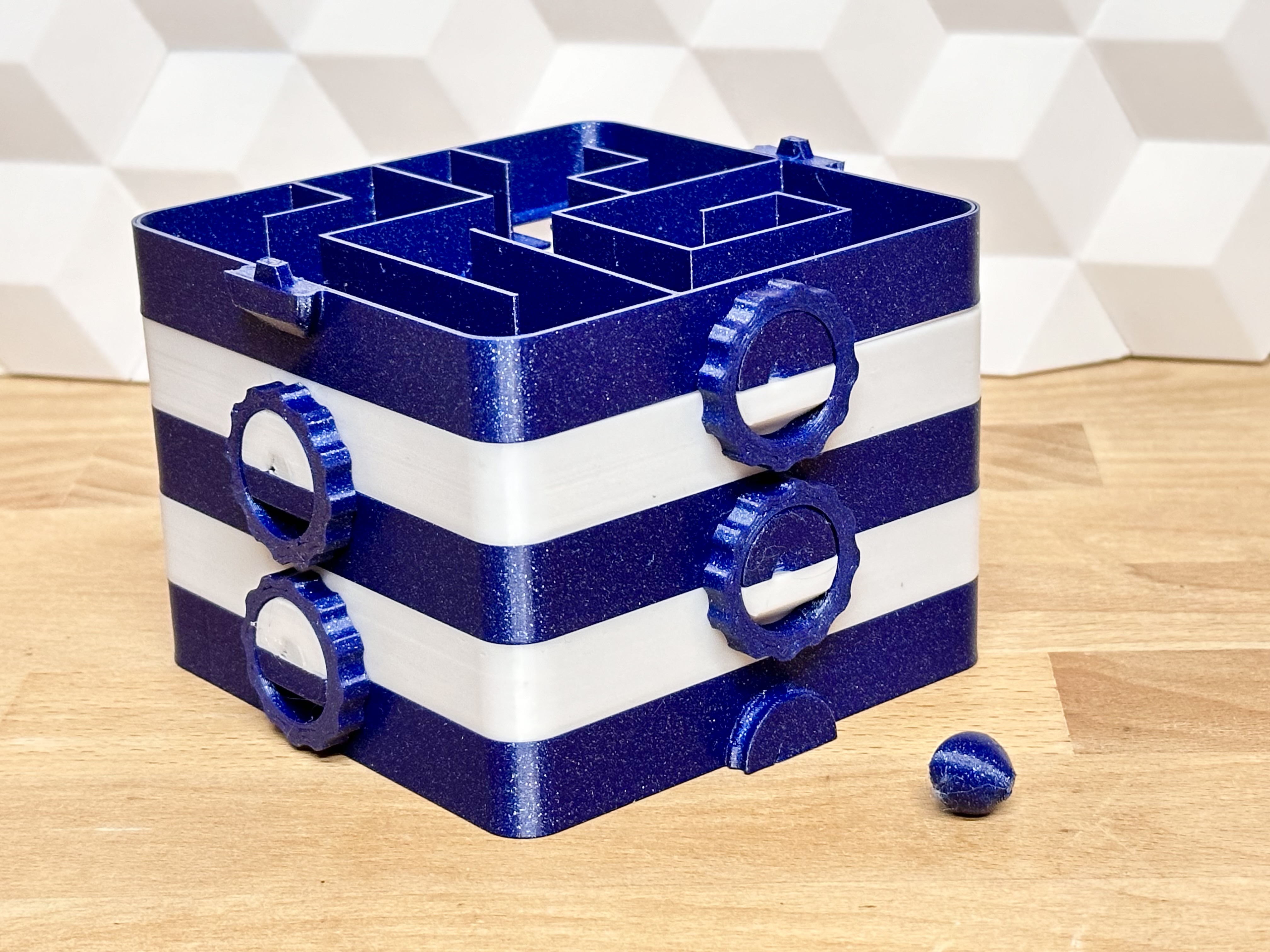 3D Maze Box (Costumizable puzzle!) by GlennovitS 3D Download free STL