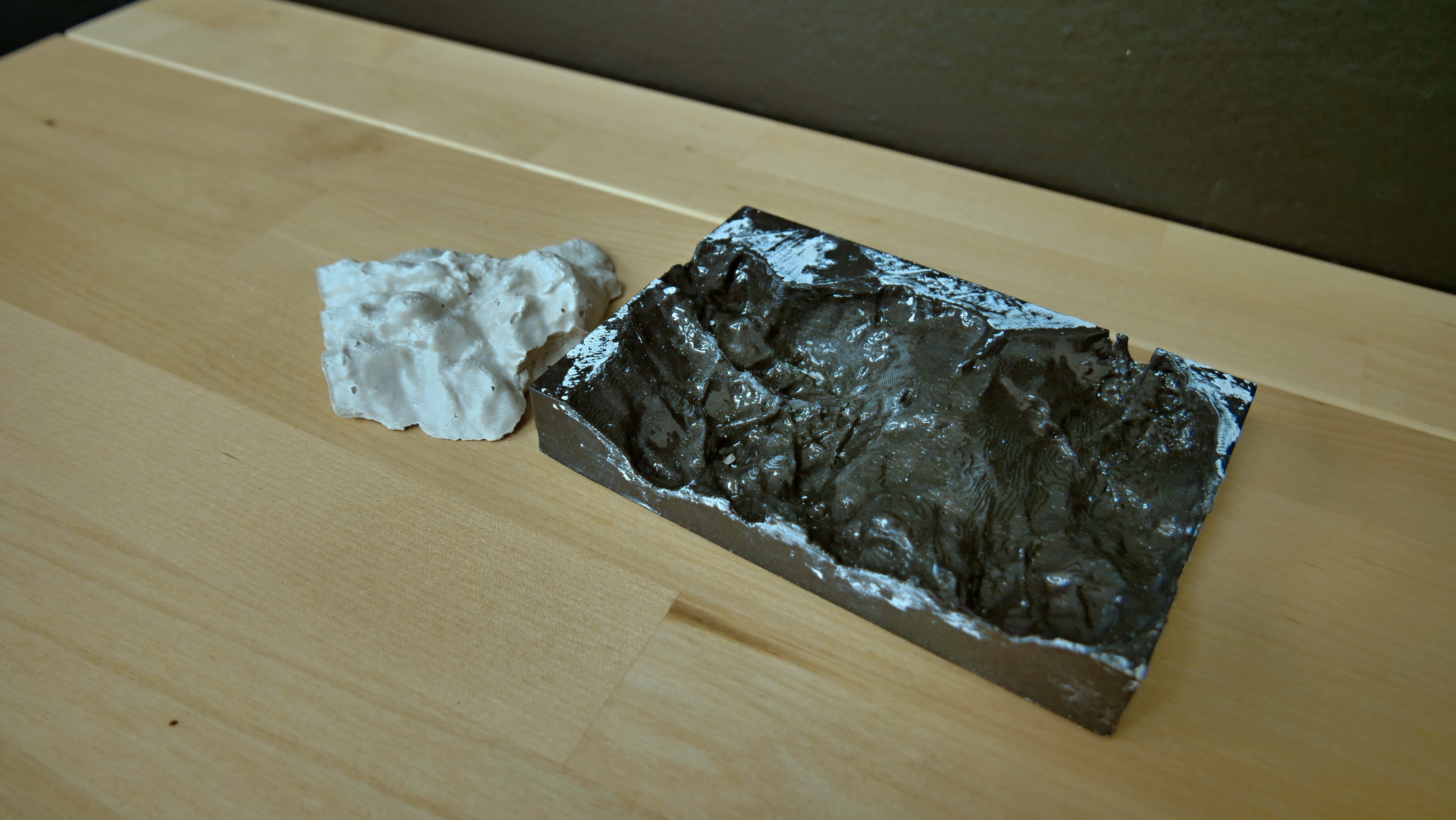 H0 rock mold