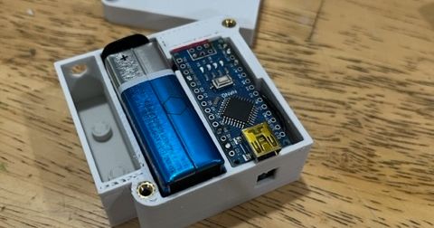 Arduino Nano V2 Case with 9V Battery compartment and more by Newbie Yep ...