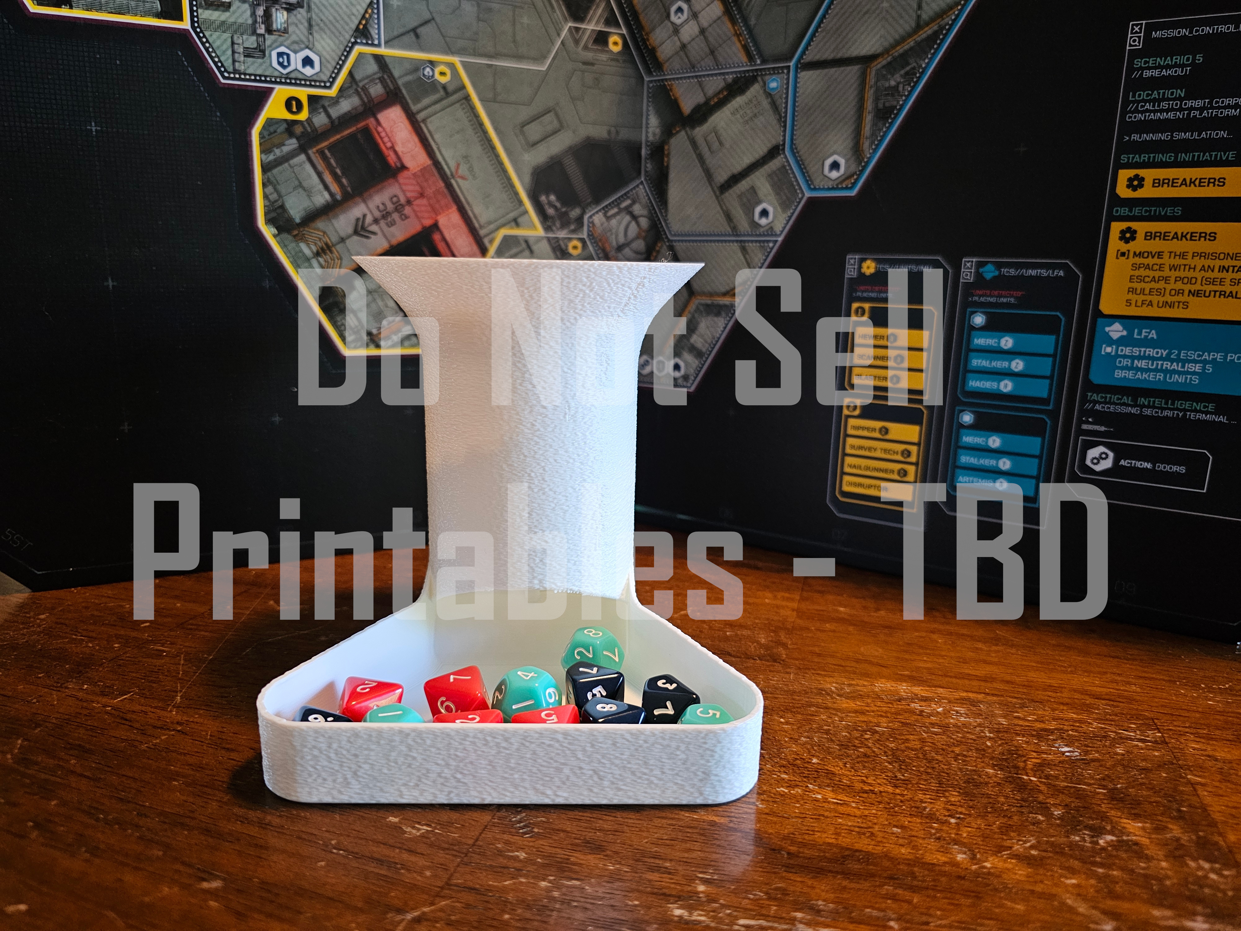 Miniatura 2 do modelo 3D "Simple" Dice Tower