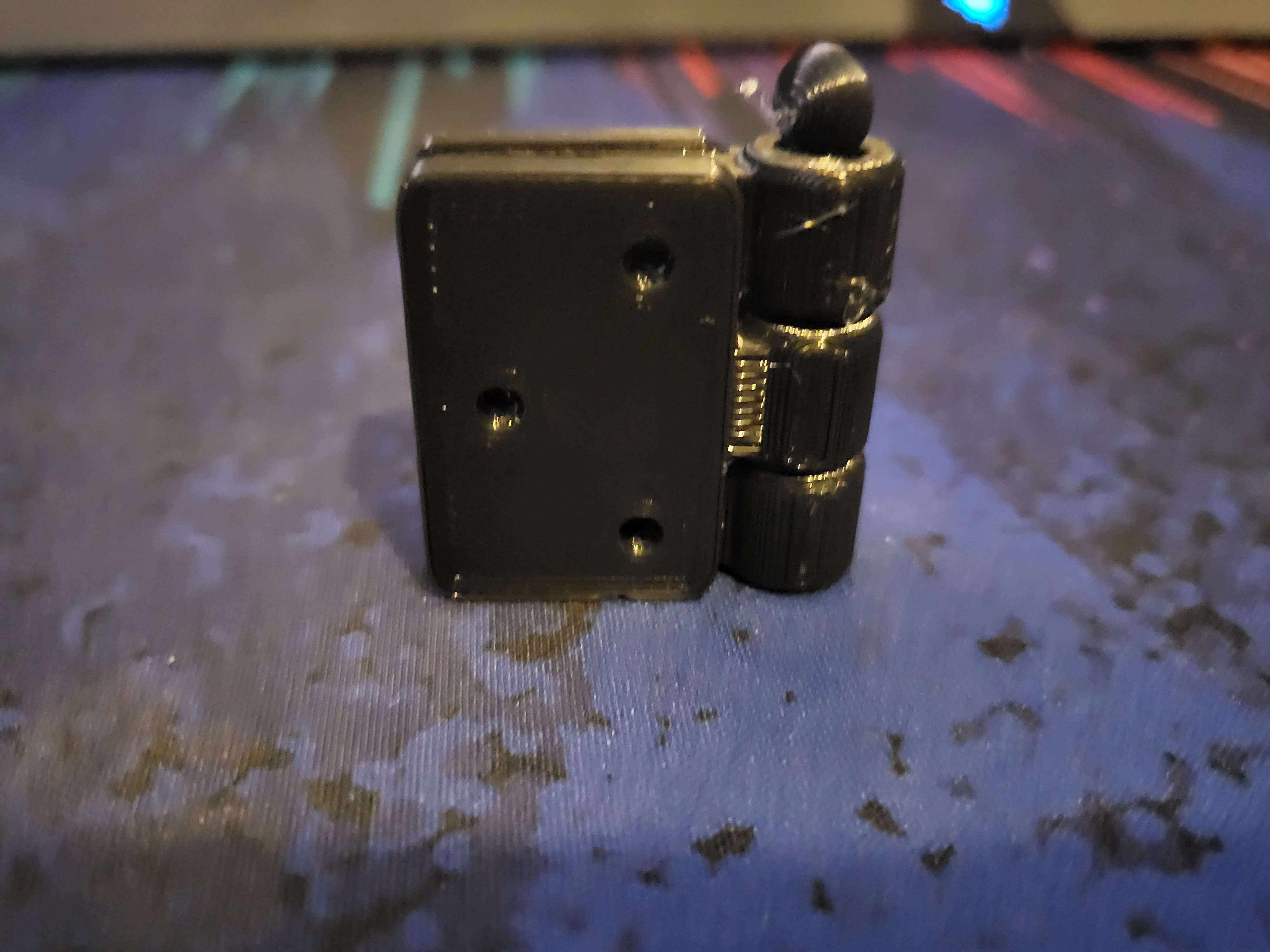 Miniatura 3 do modelo 3D small hinge
