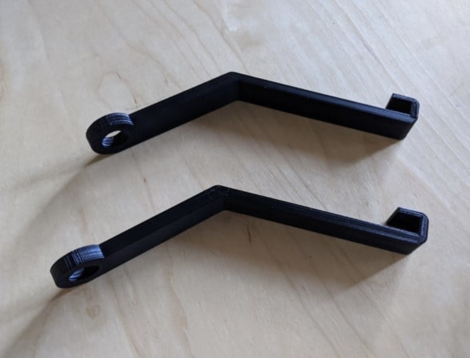 Simple Tablet Car Mount (No hardware)