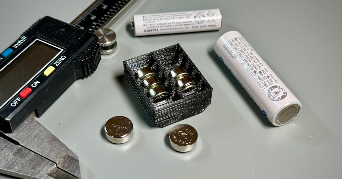 Simple Battery Holder for LR44 Coin Cells by fivesixzero | Download