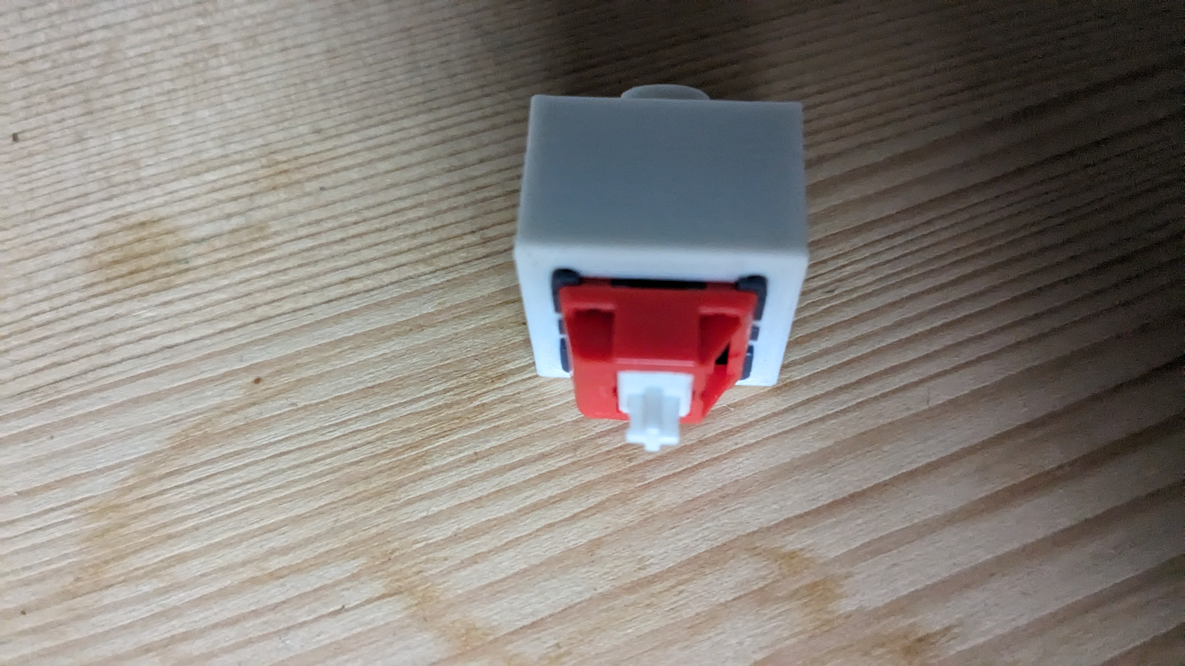 Qube 500 Cherry MX switch holder