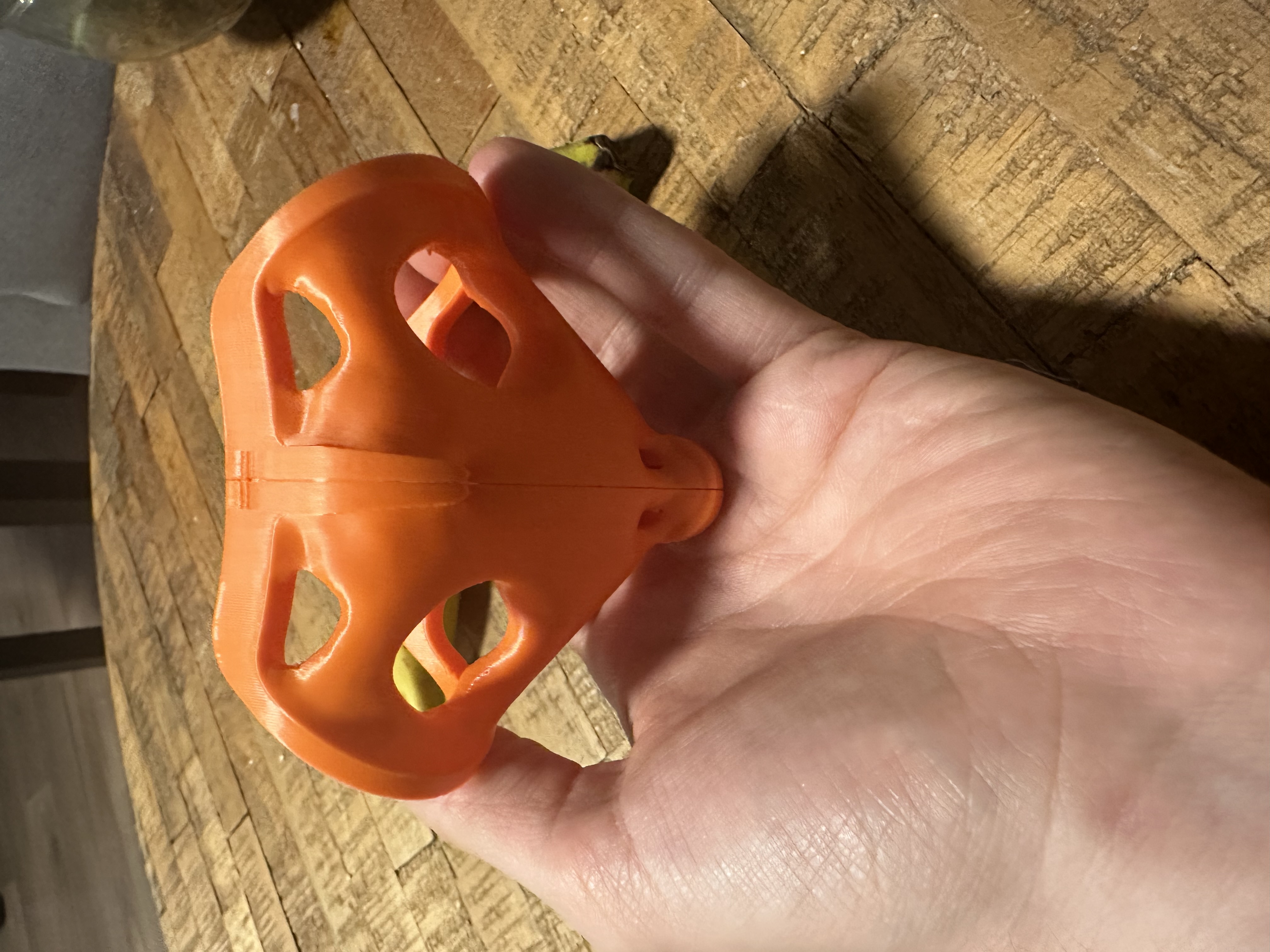 Heavy Duty Banana Holder for Qube 500 by Benoit Pérocheau Download