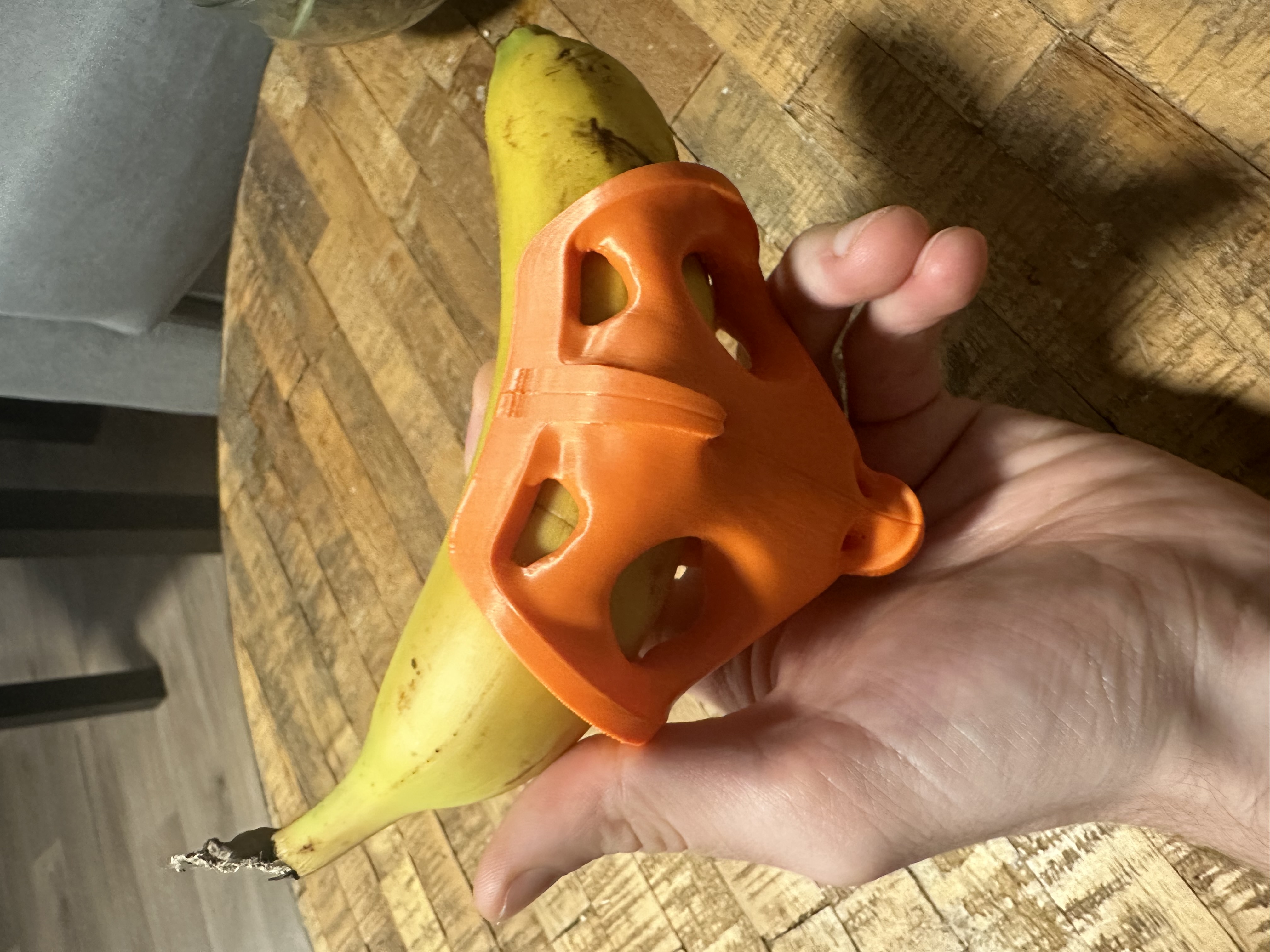 Heavy Duty Banana Holder for Qube 500 by Benoit Pérocheau Download