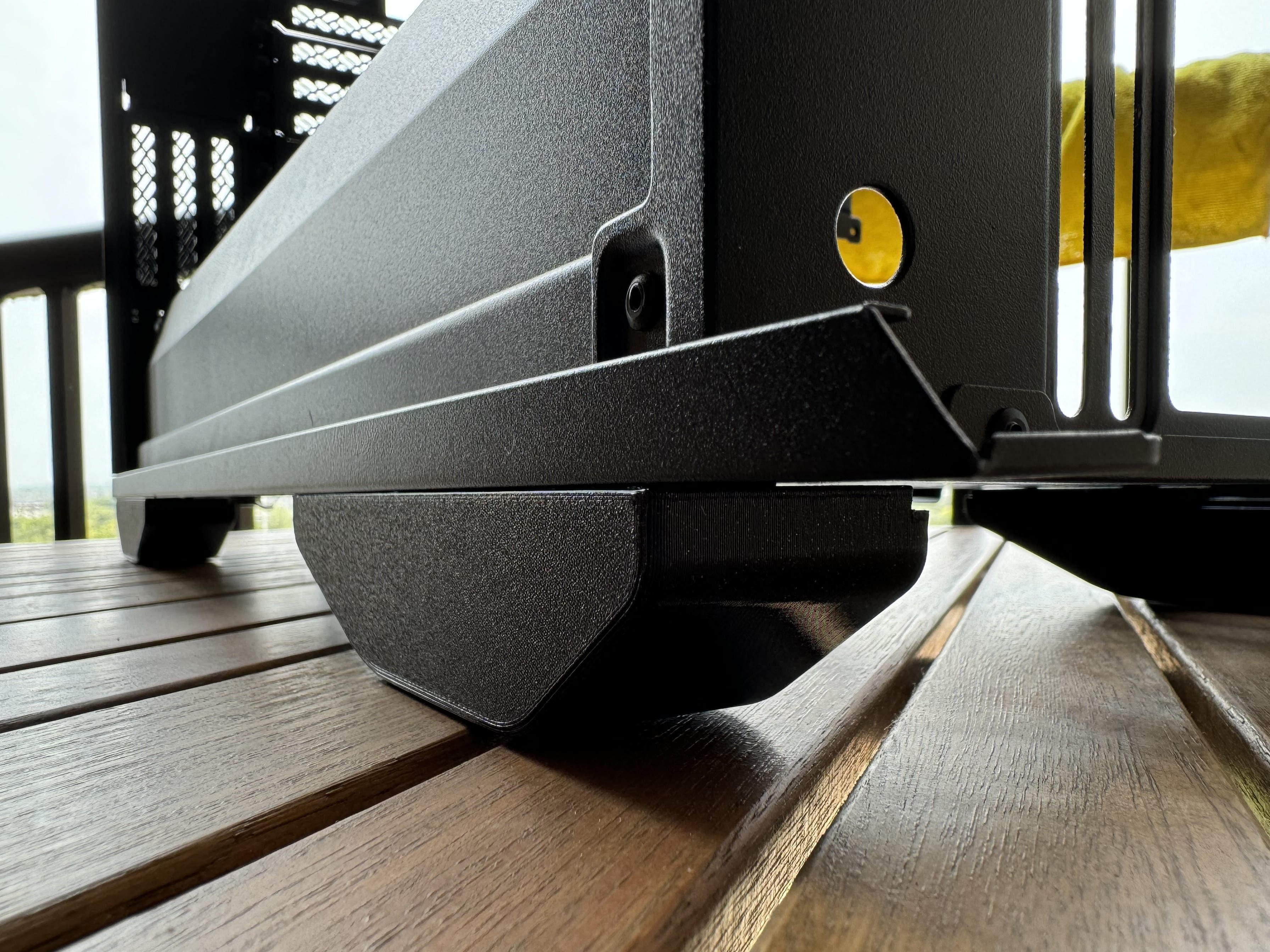 Replacement feet for Fractal Define 7 XL computer case