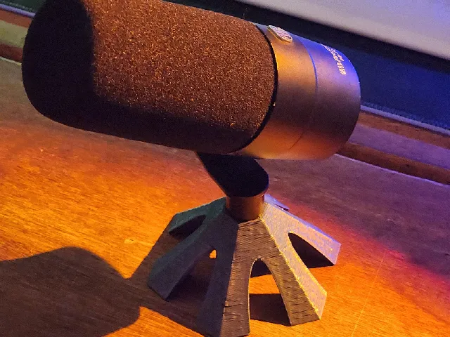Simple Micorphone table holder