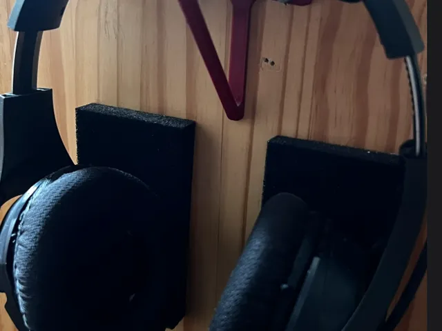 HyperX headphone holder
