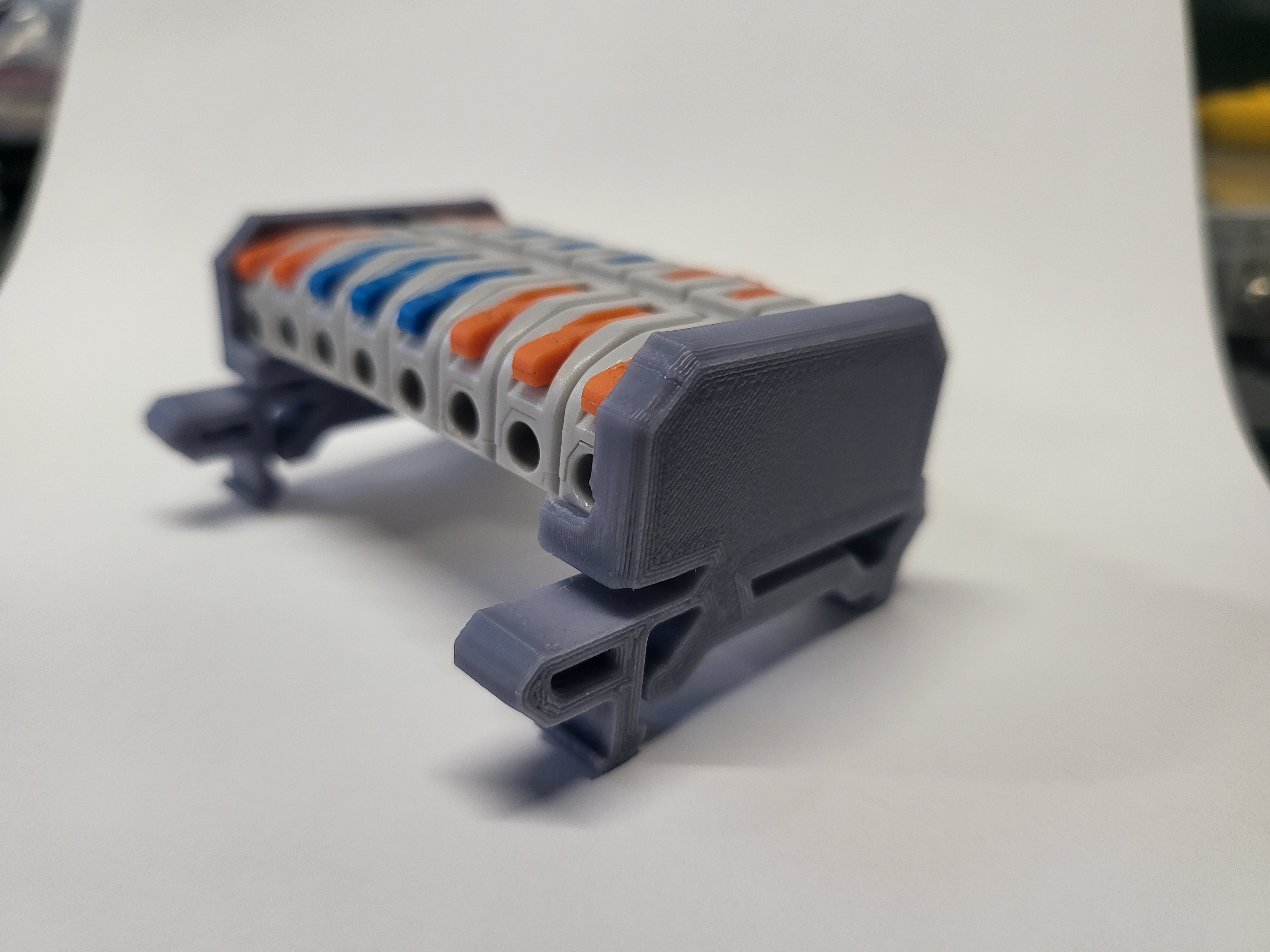 Lever Nut DIN mounts