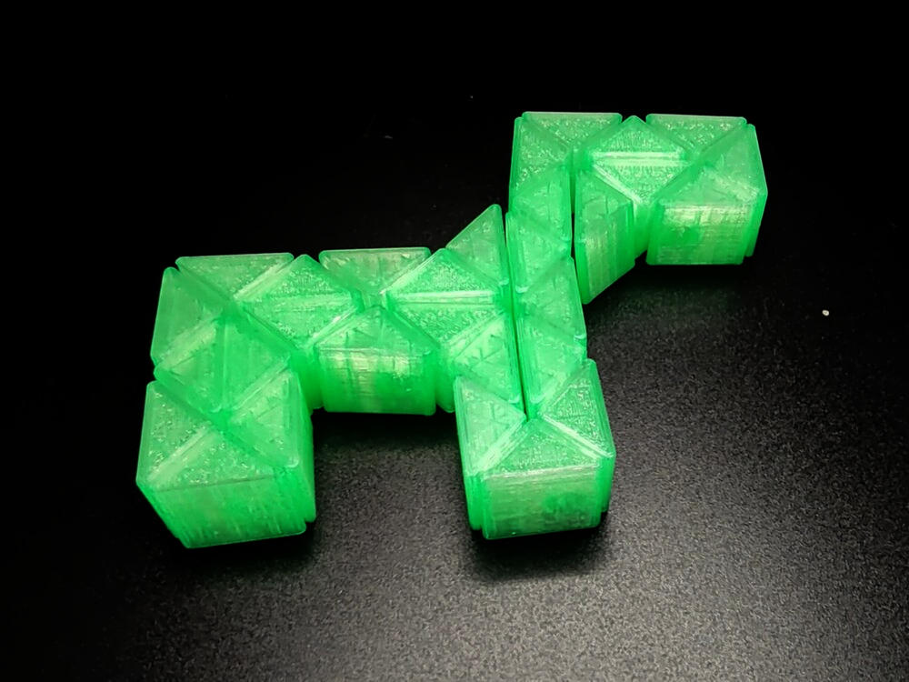 Fidget snake