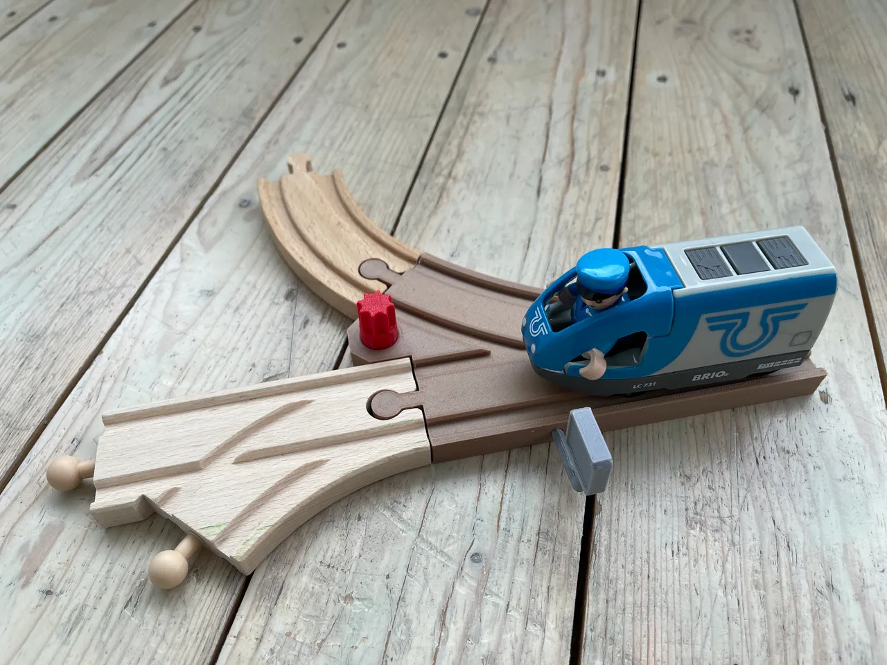 Brio best sale switch track