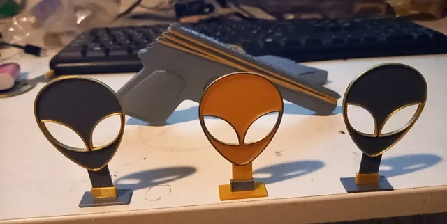 Alien Target for rubber band pistol