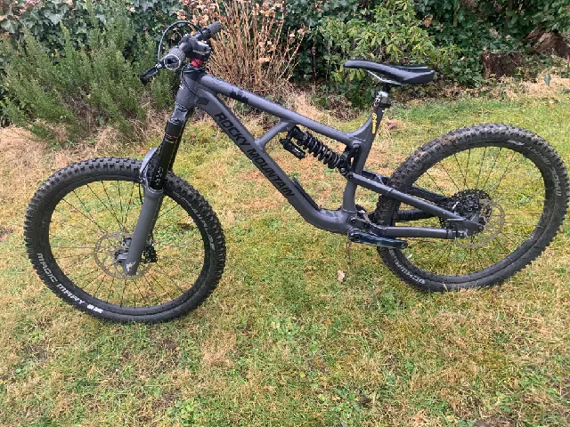 Rocky Mountain Slayer front box