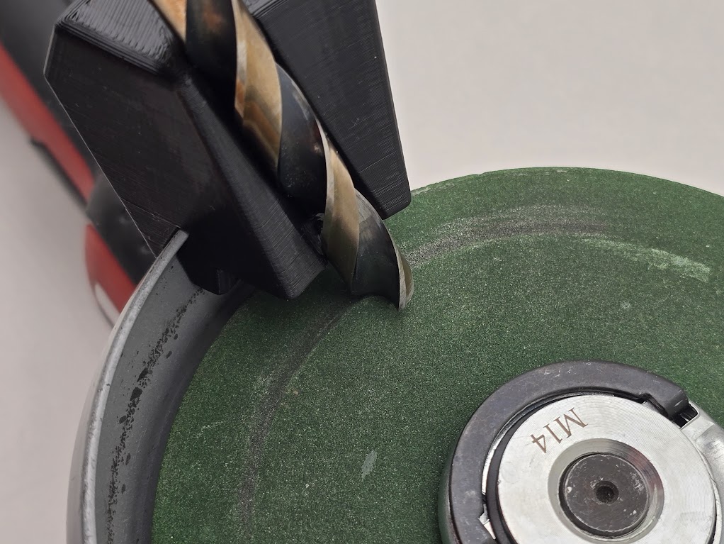 Miniatura 2 do modelo 3D Einhell axxio 18/125 drill sharpener