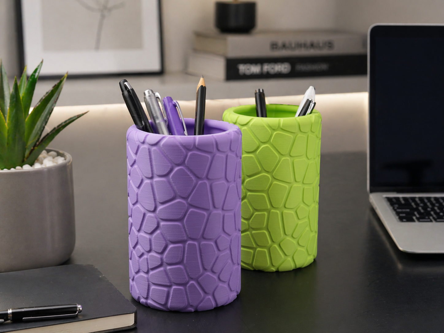 Voro Penholder – Organic Voronoi Stone Texture Desk Organizer