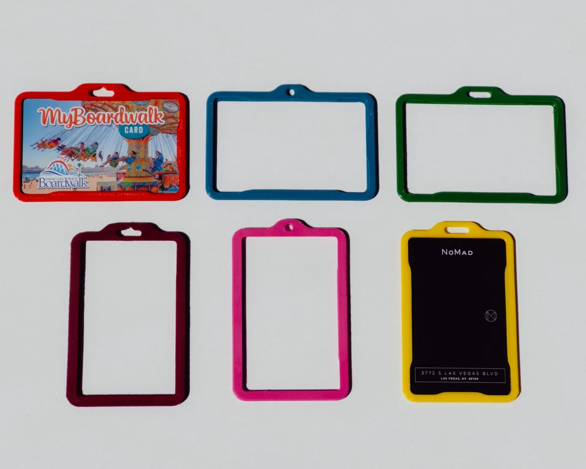 BadgeRail - a simple badge holder by Extraxyz | Download free STL