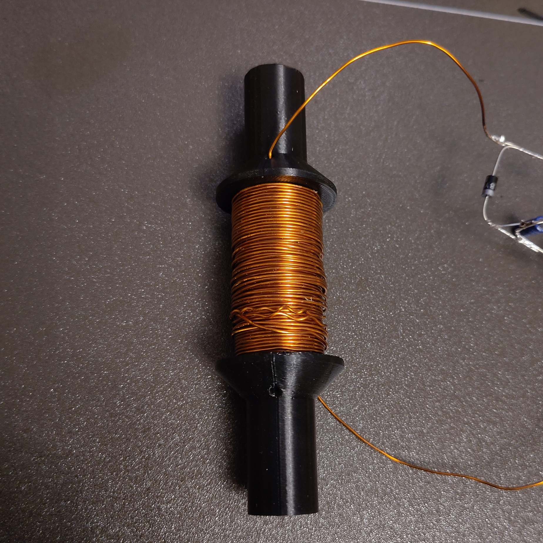 Shake flashlight body