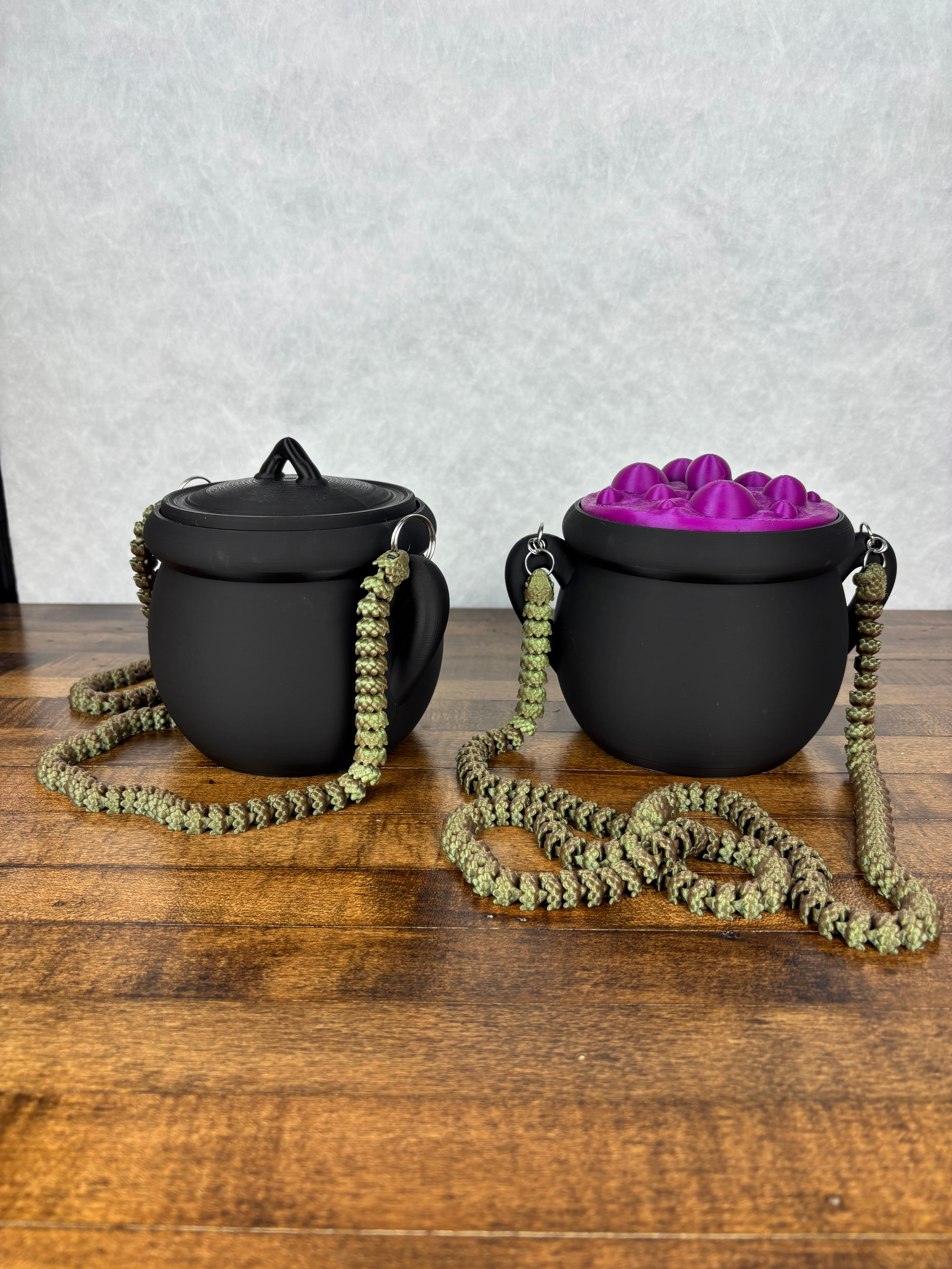 Cauldron Purse — thumbnail 2