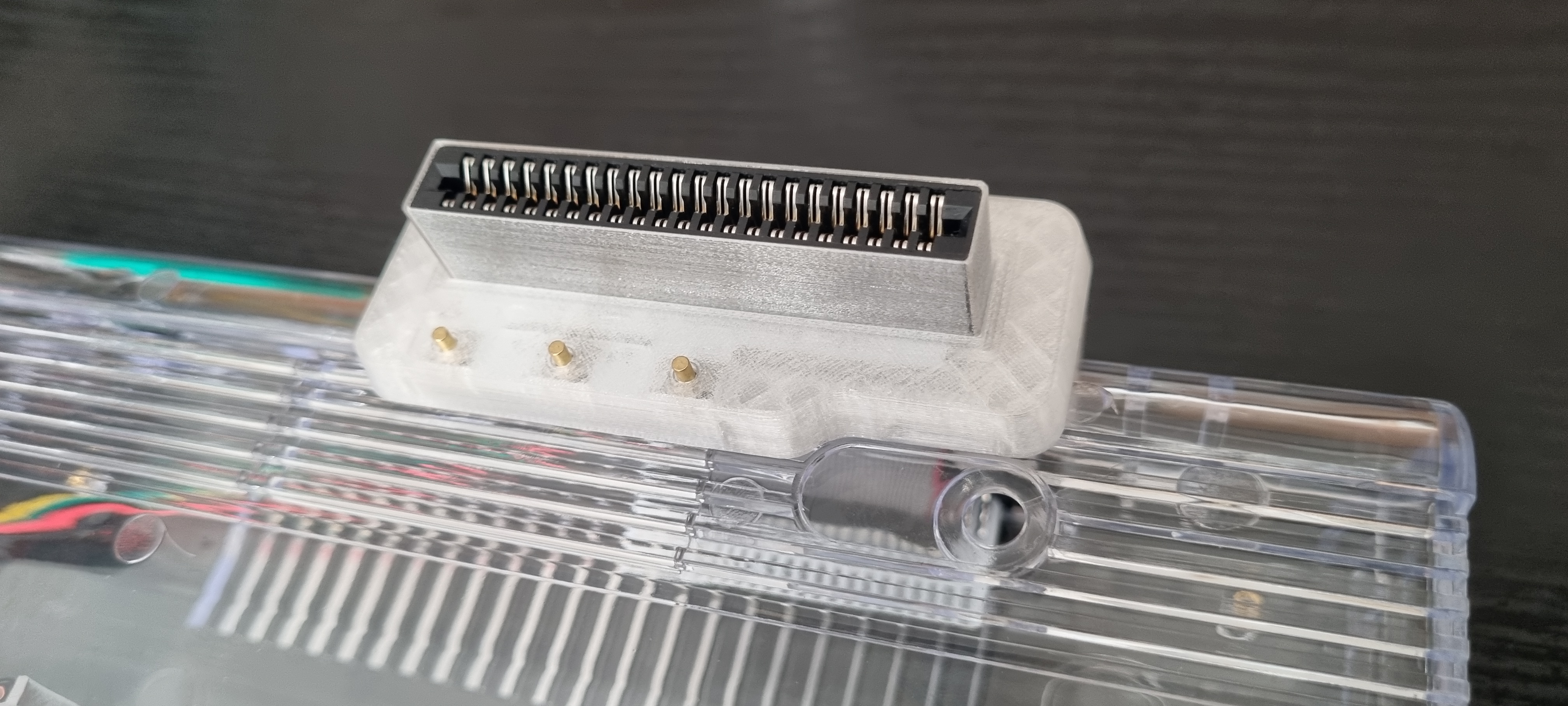 Gamesystem mod for Commodore 64 including buttons — miniatura 8