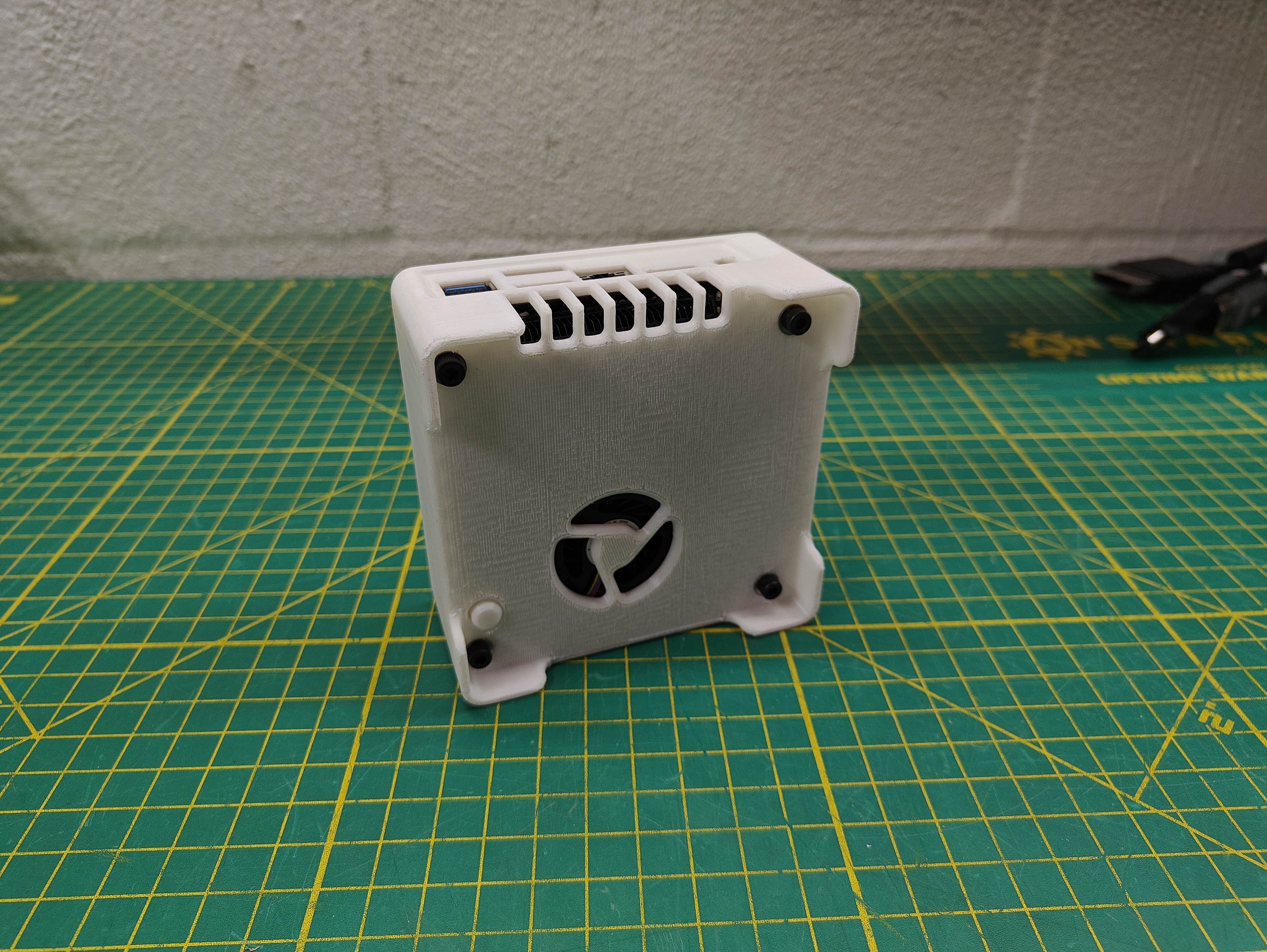 ASRock Beebox shell — thumbnail 3