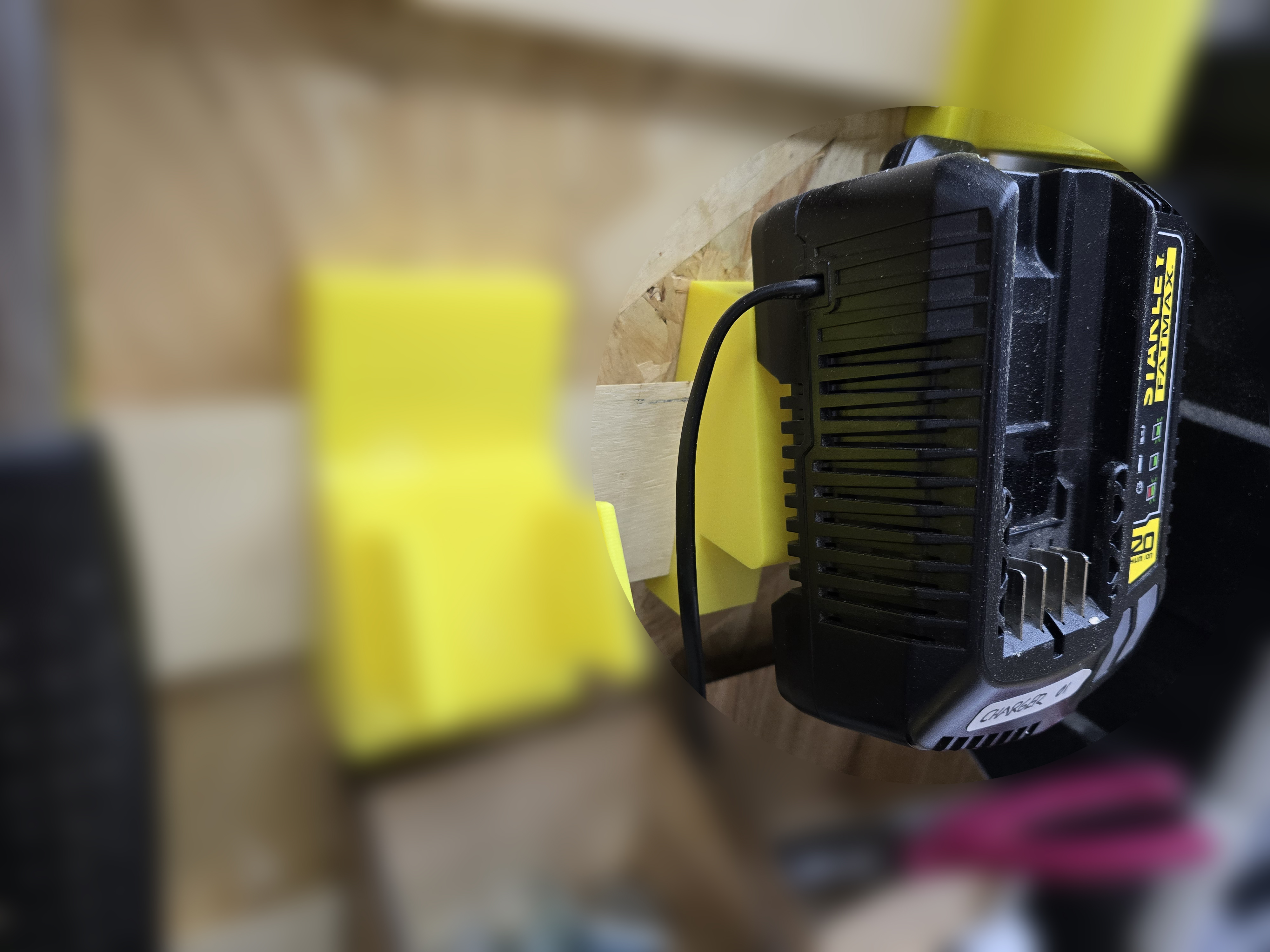 Stanley FatMax v20 Battery Charger Frech Cleat Mount