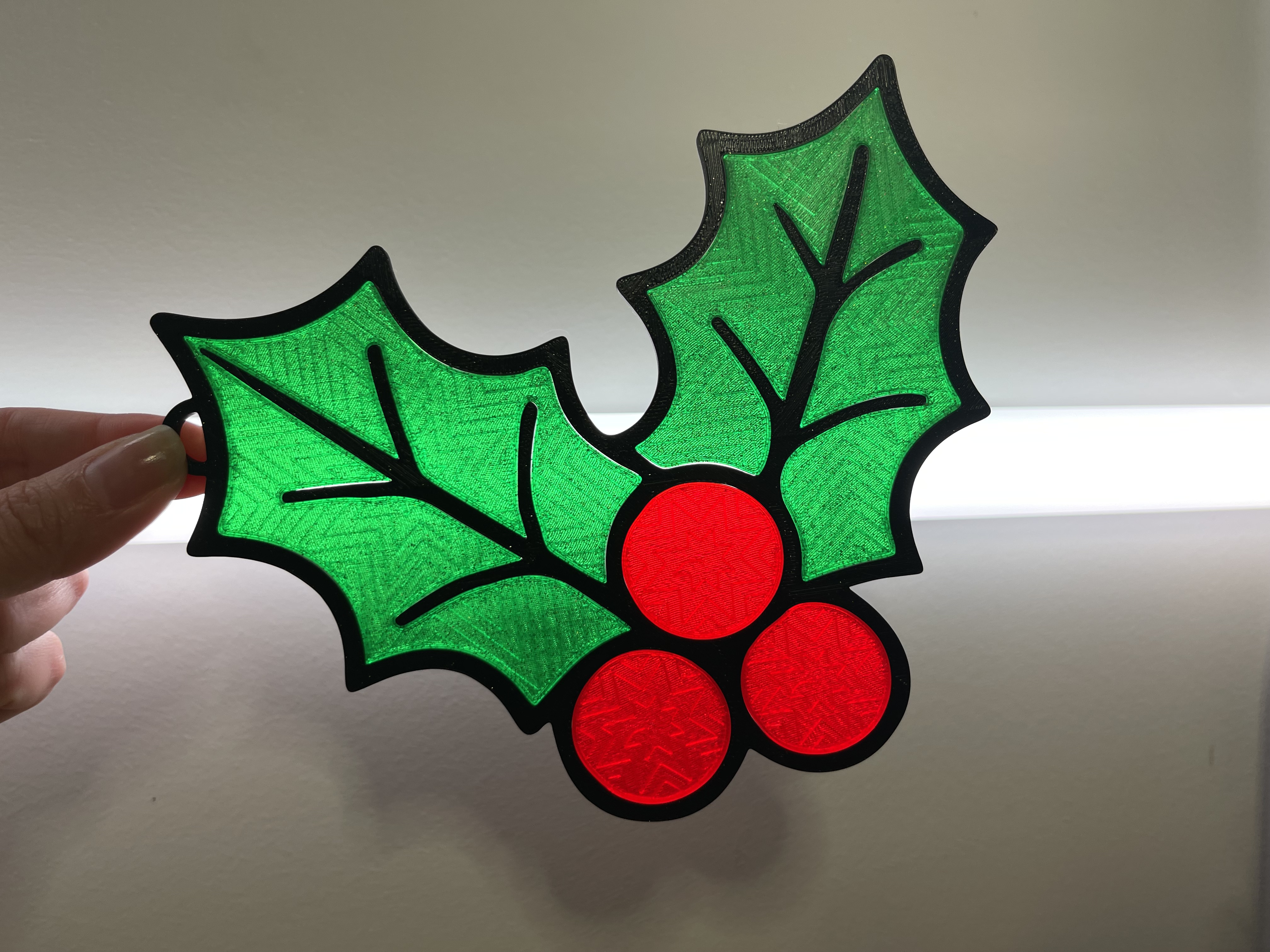 Holly & Berries Suncatcher Snap-Fit Mistletoe