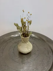 Modern vase twisted for home decoration