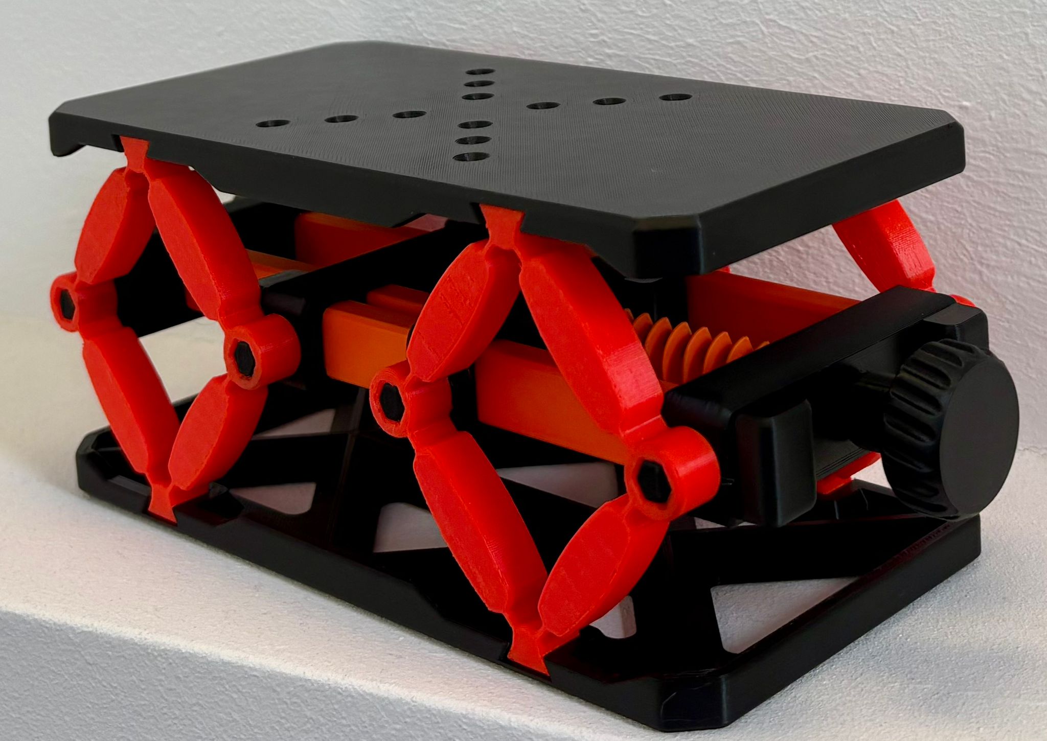 Compliant Lab Jack
