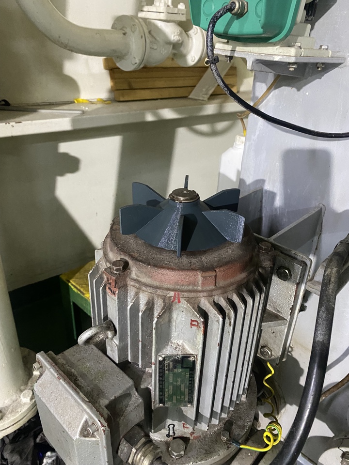 Cooling fan for electric motor