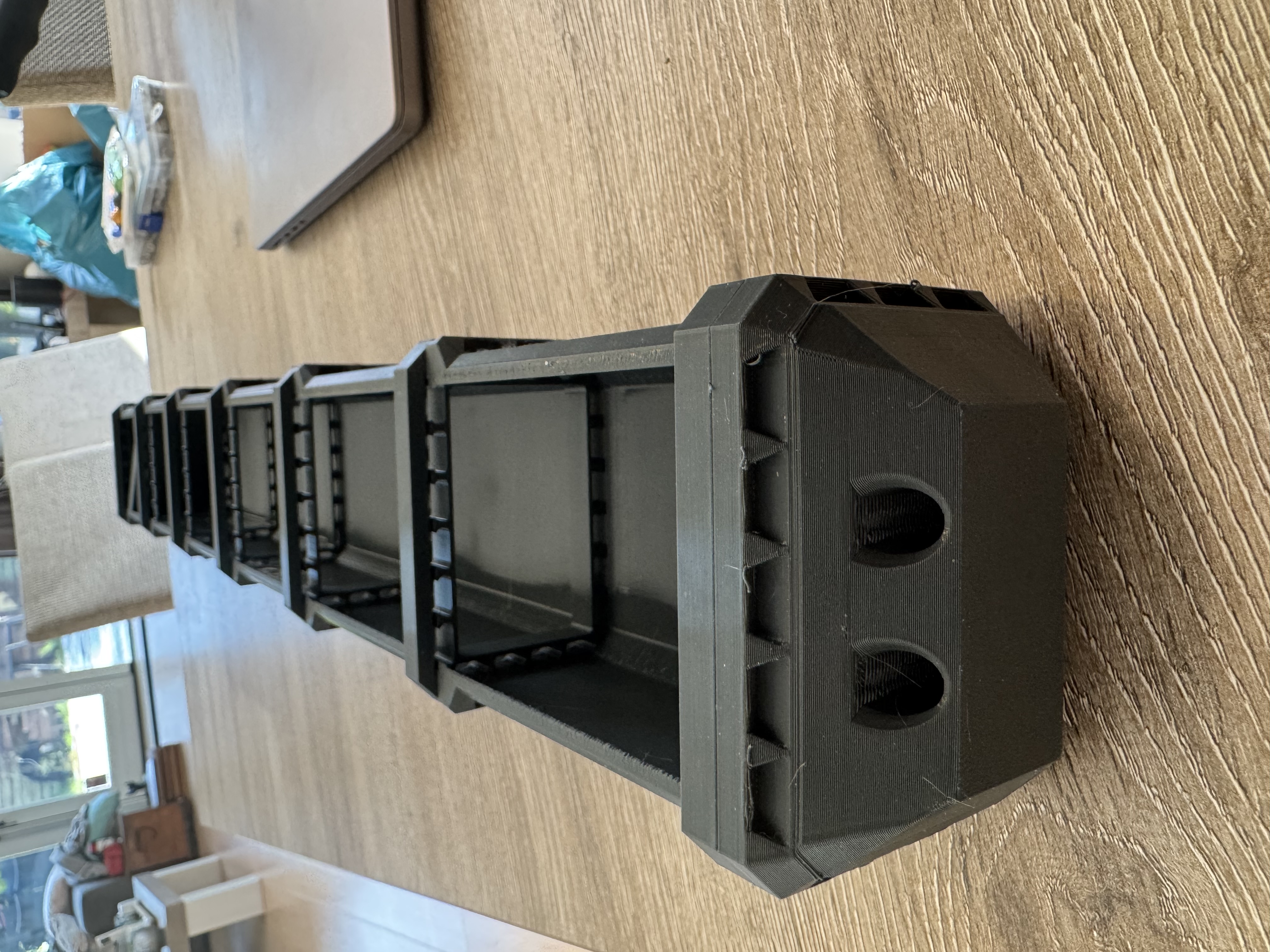 Feed Cap with Dual 7 mm Hose Connections for NFT Gutter Base