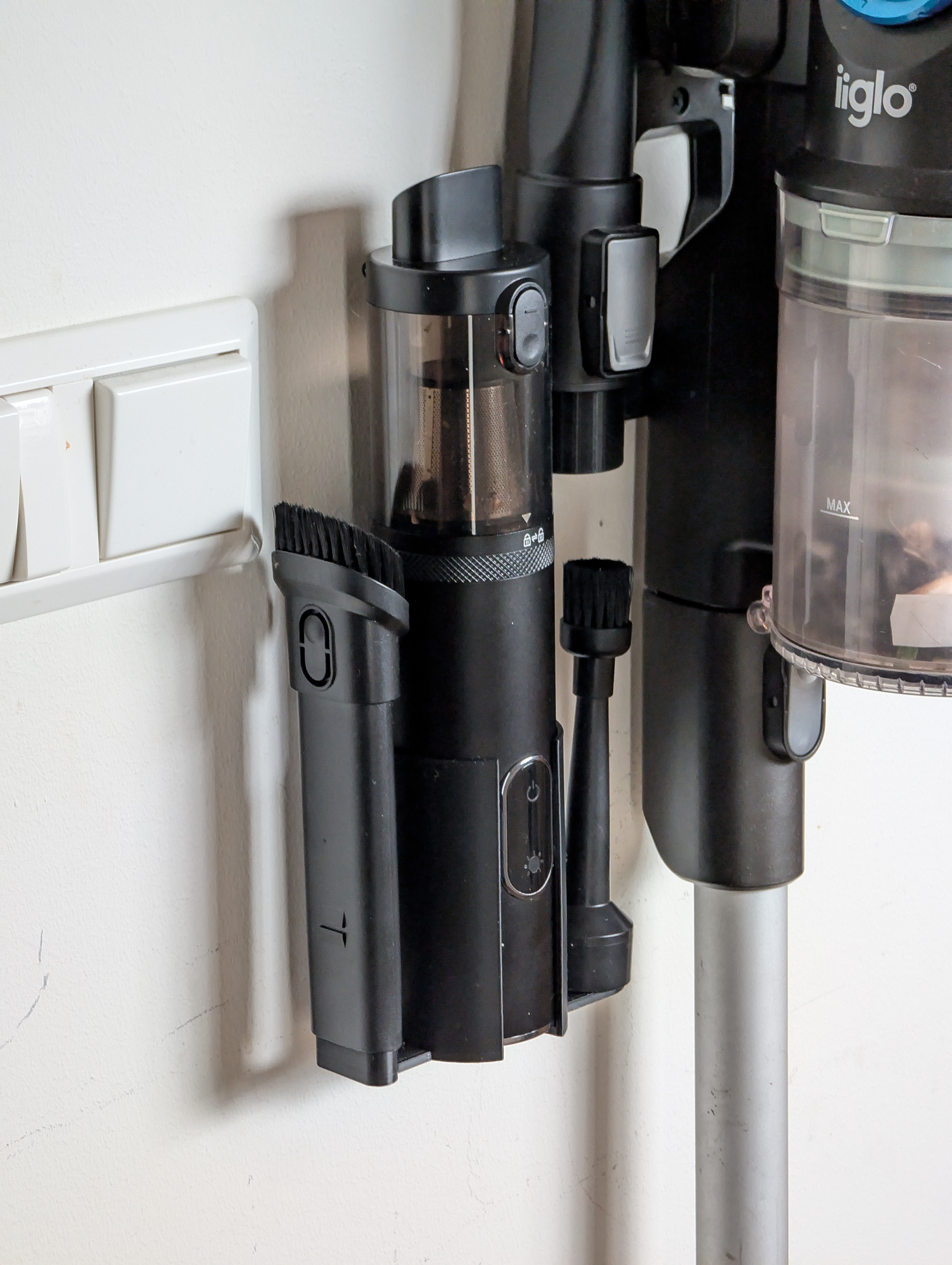 WS-V21 Mini Vacuum cleaner wall mount 3D model