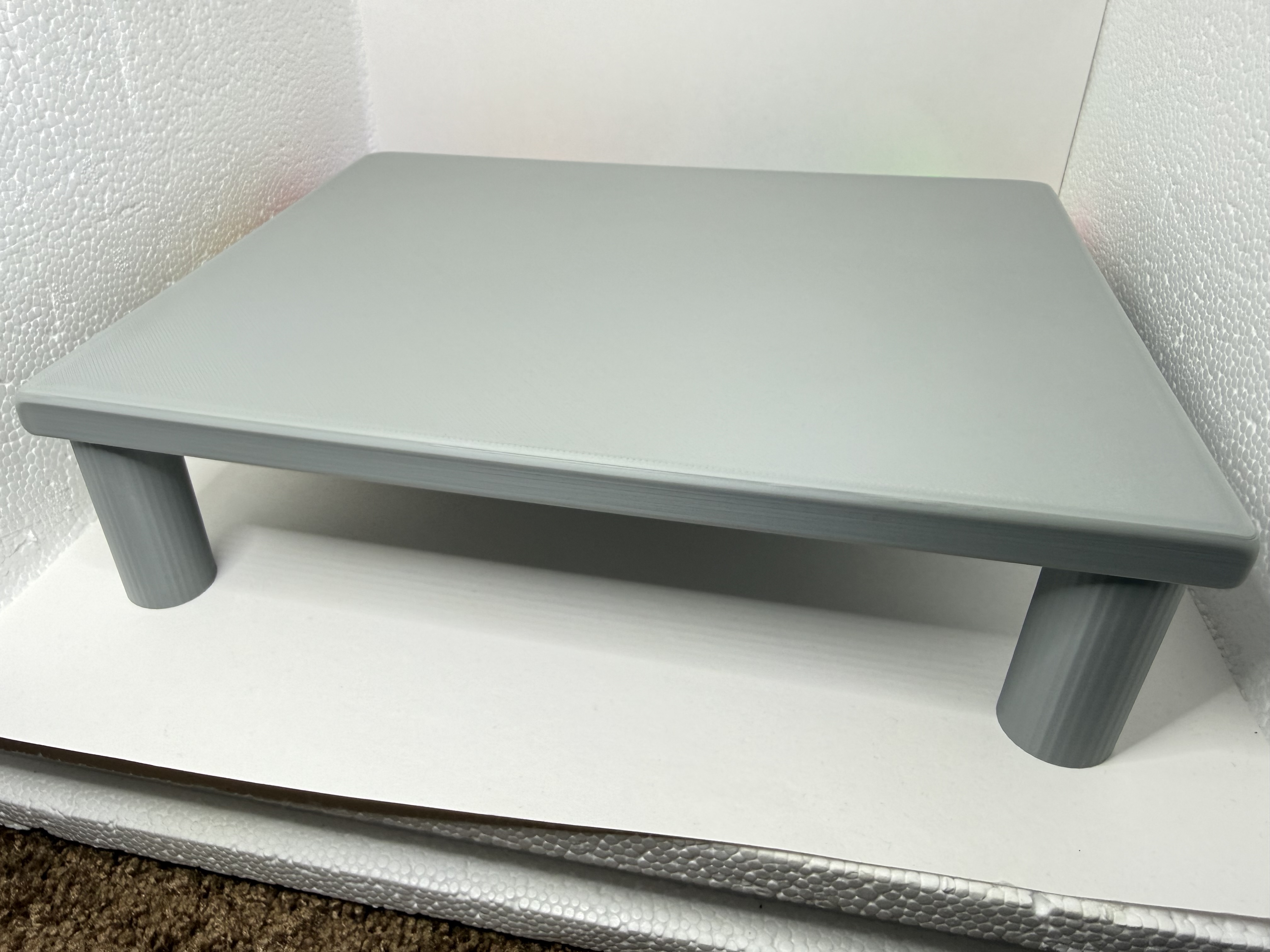 Miniatura 2 do modelo 3D Mini-laptop Table