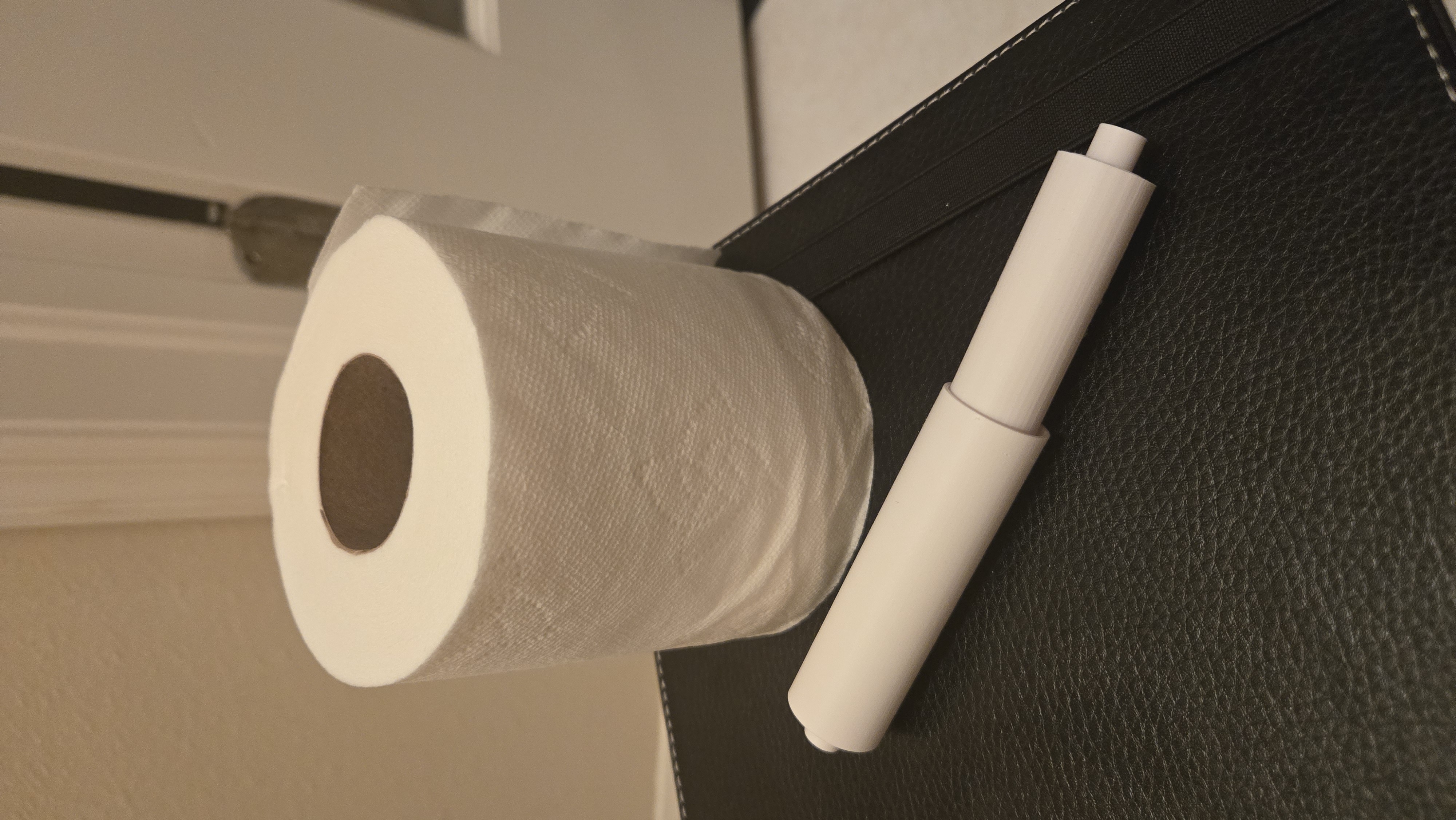 Toilet Roll Holder Spool using Spring