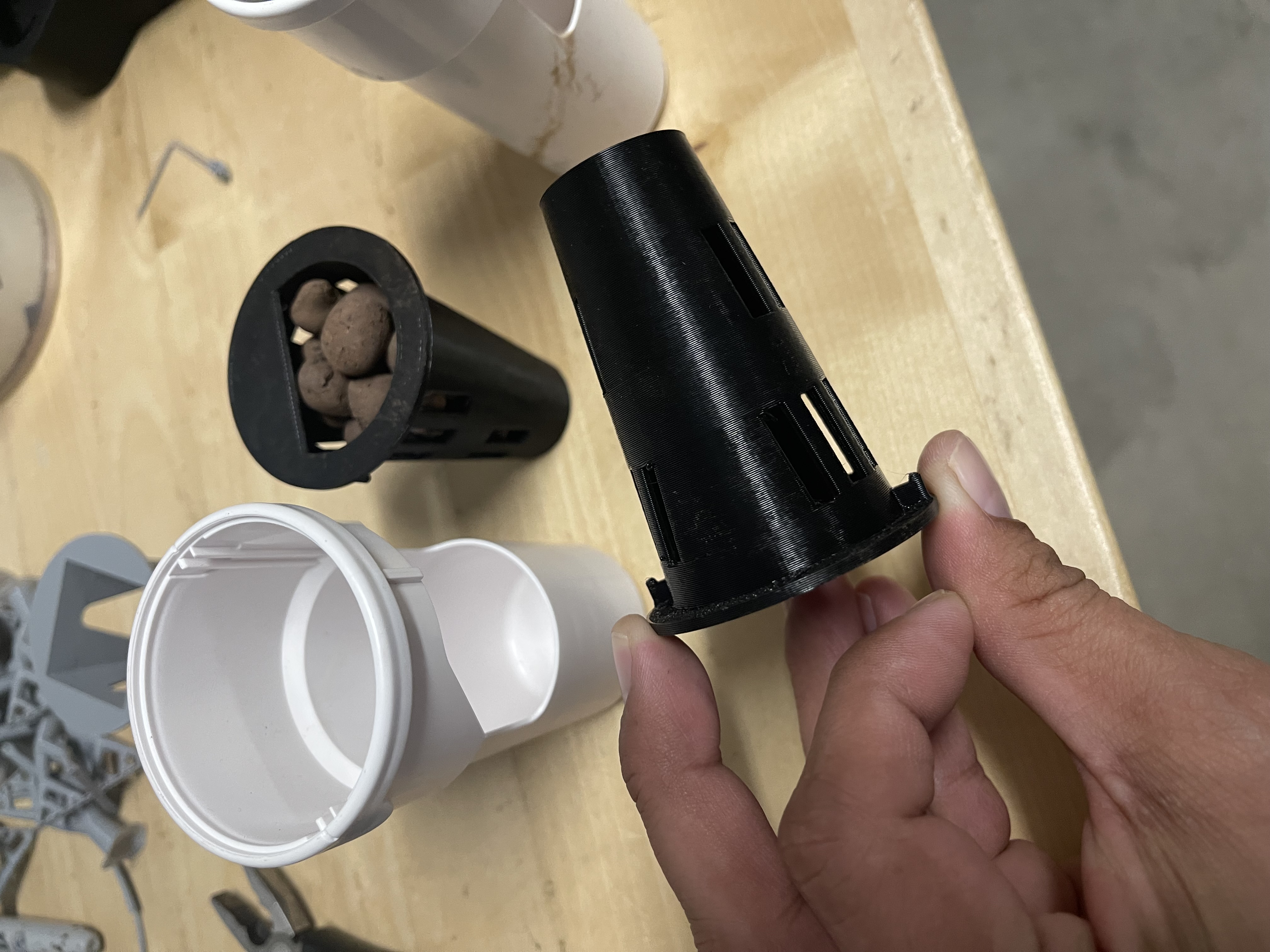 YCube Gilled w/Bottom no support Gardyn Insert