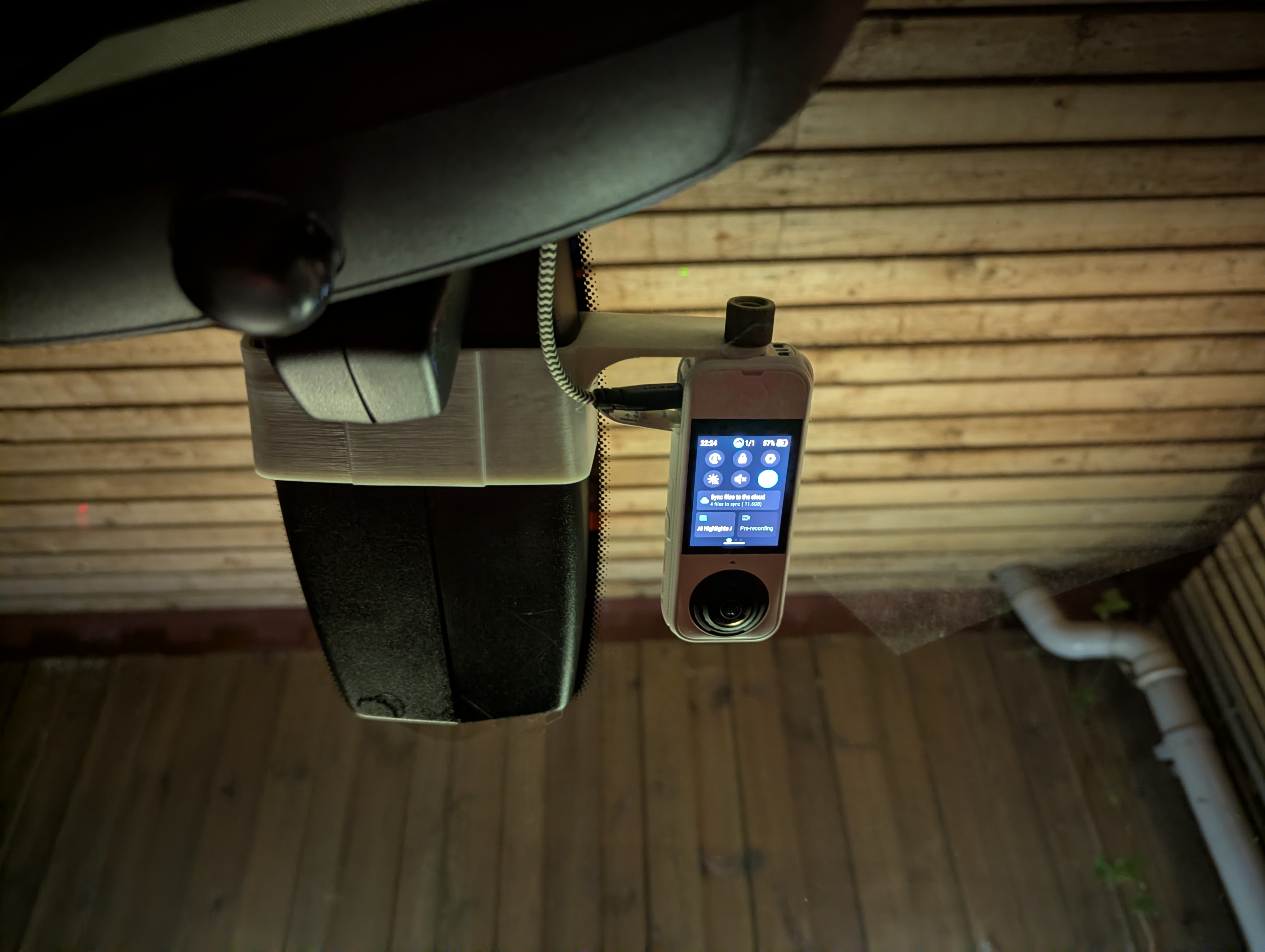 BMW i3 insta360 x4 air dashcam mount remix