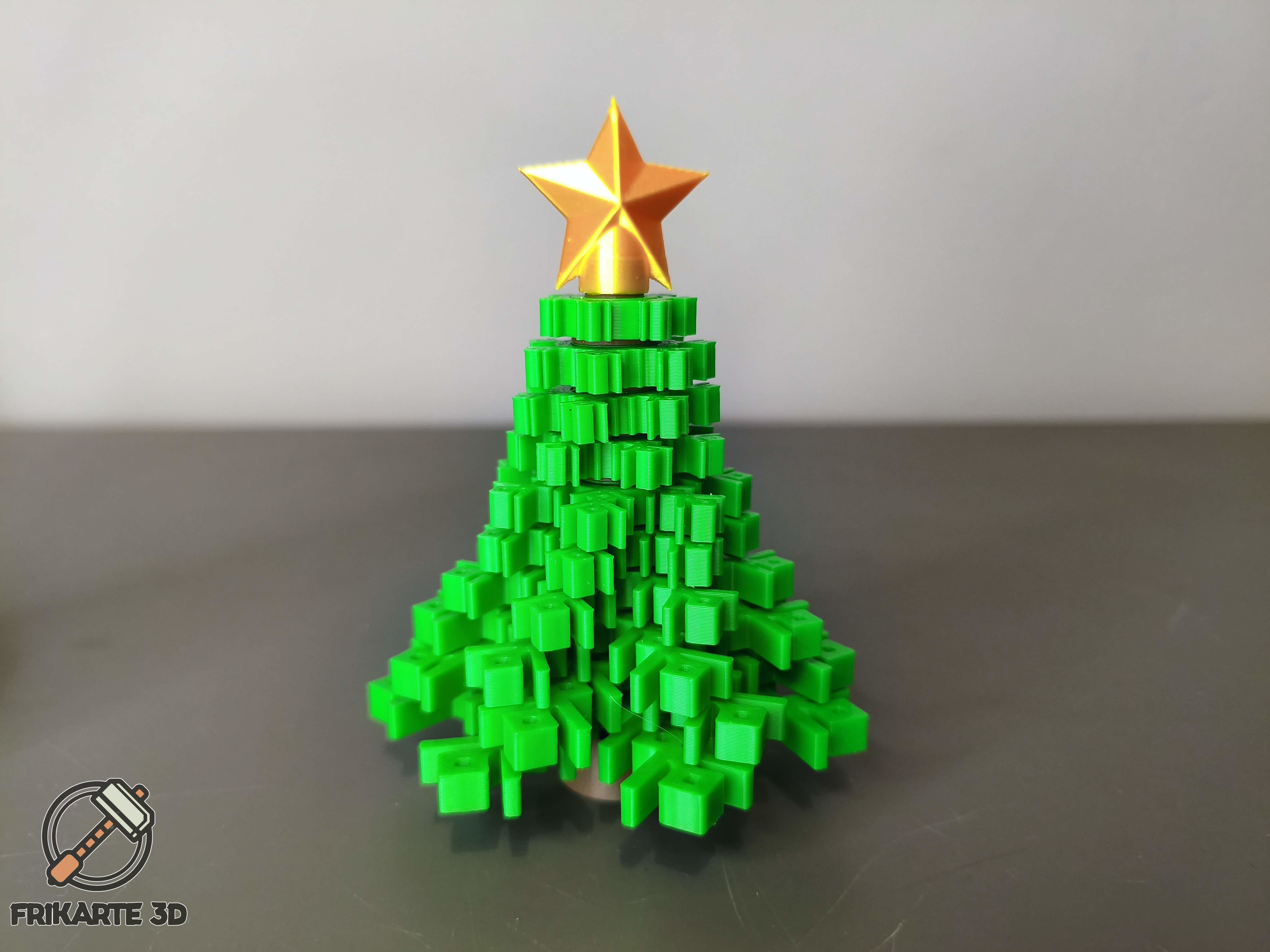 Spinner Snowflake Christmas Tree