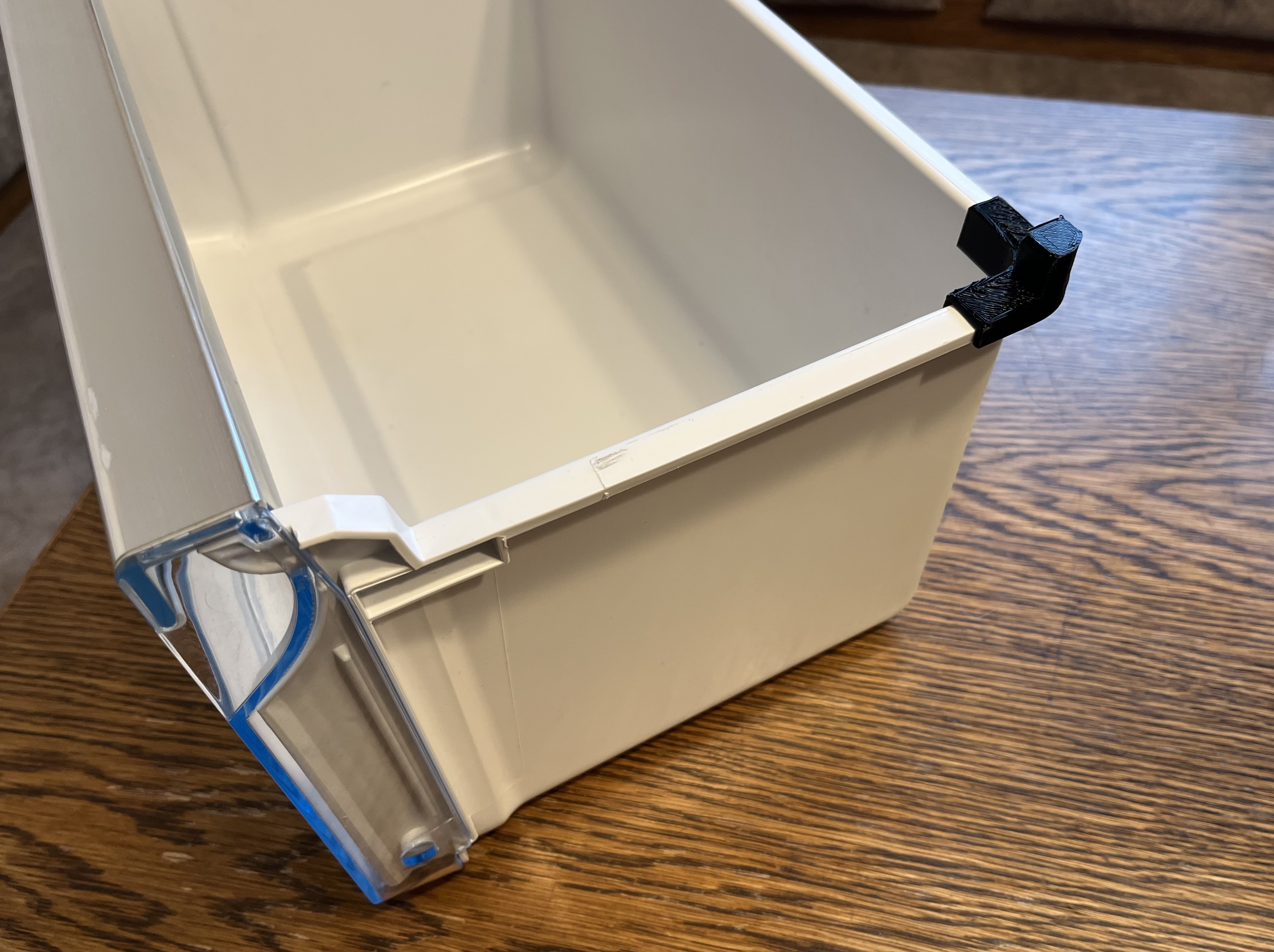 Siemens freezer bottom drawer fall protection