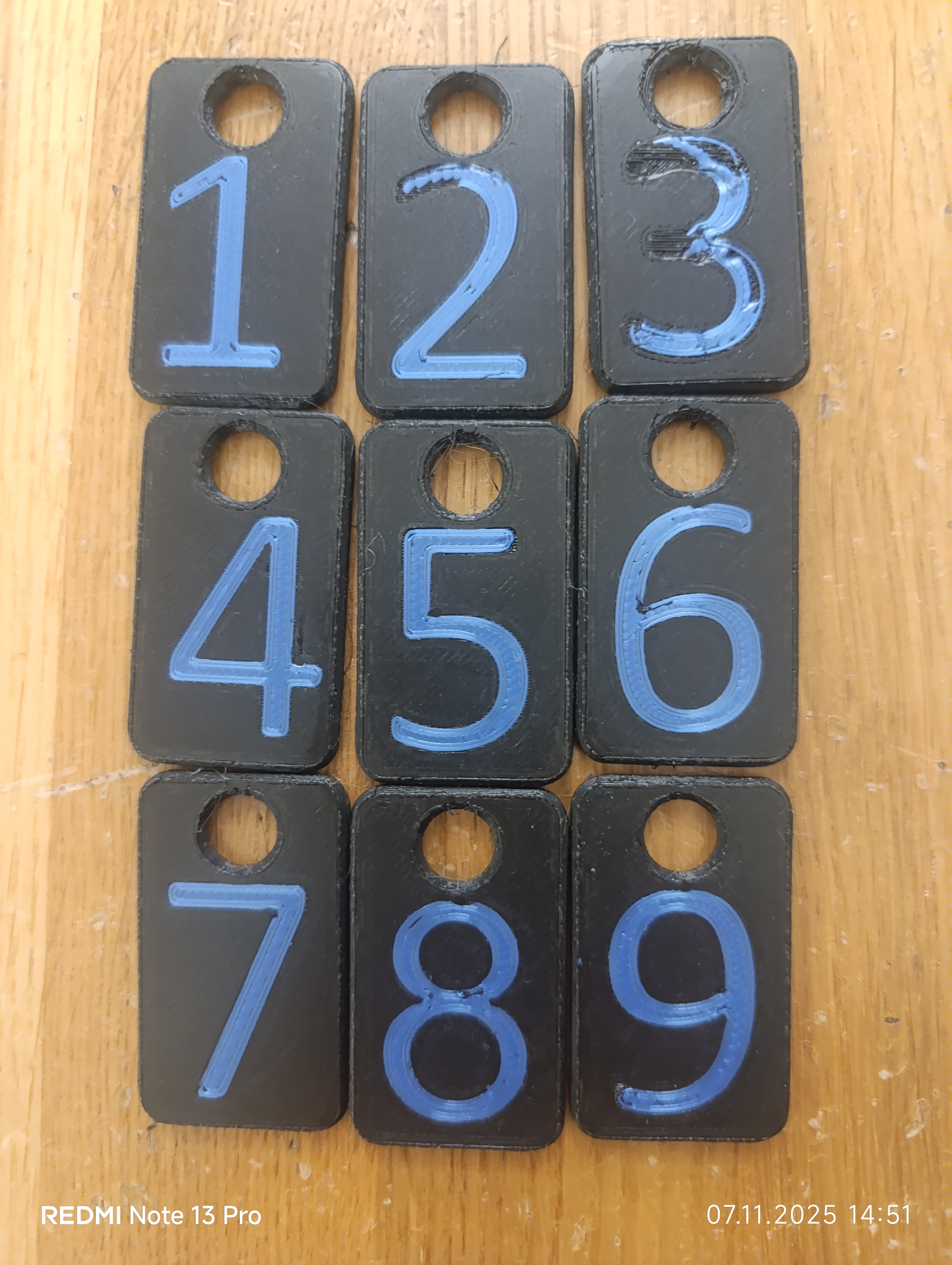 Keychains labeled 1-9 — miniatura 3