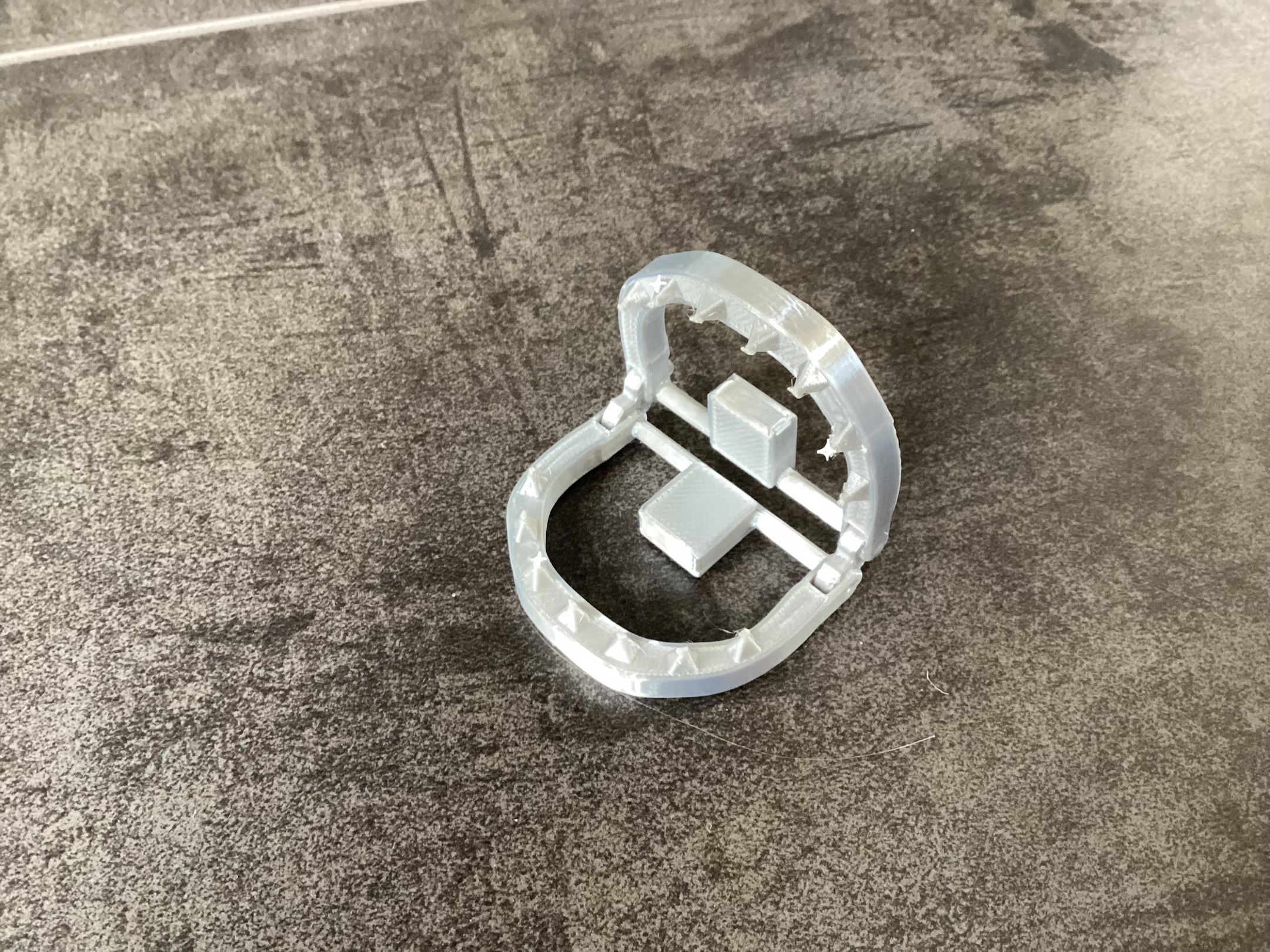 Miniatura 9 do modelo 3D Hinged Mini Beartrap