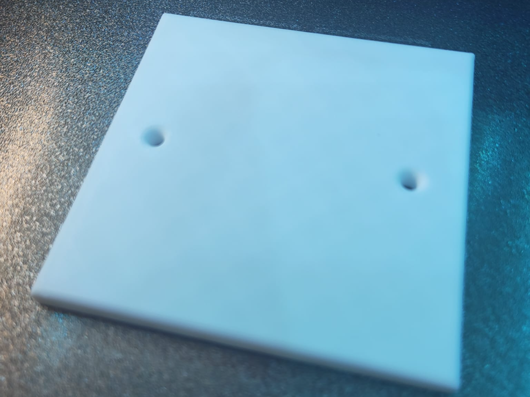 UK Single-Gang Blank Plate – Standard Dimensions