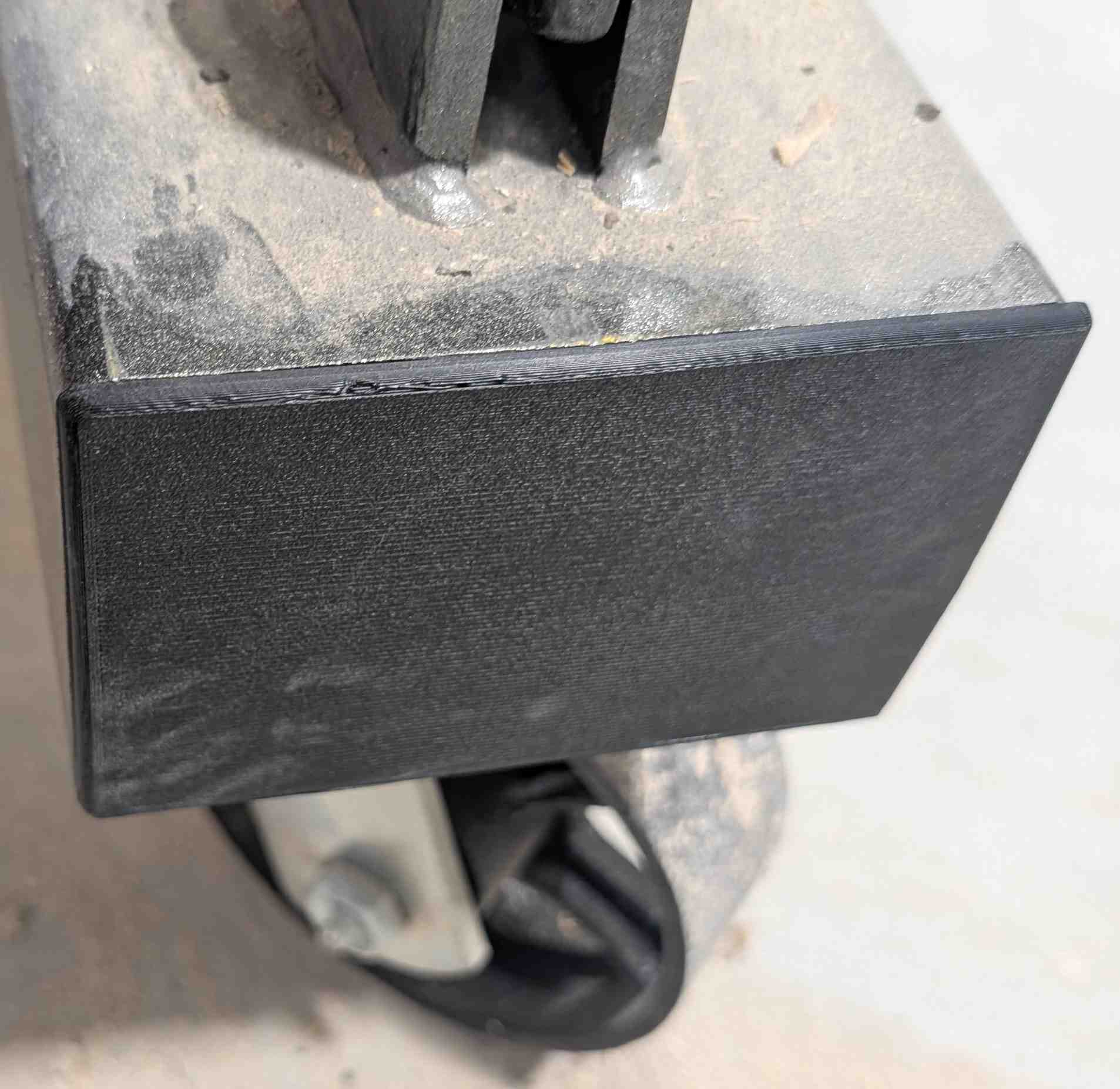 PITTSBURGH 1 Ton Capacity Telescoping Gantry Crane Leg Caps
