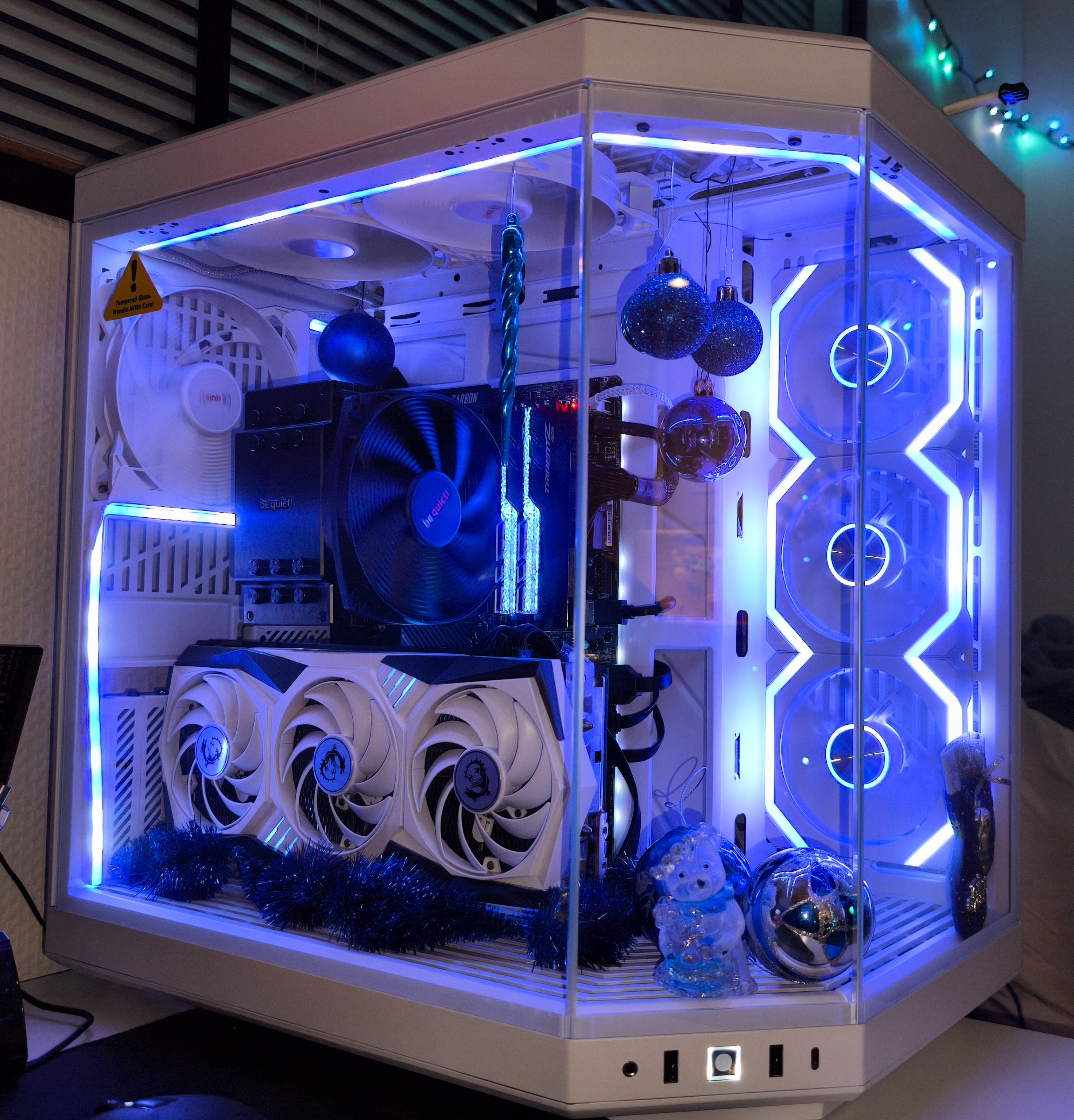 Ruban Led (Track / Mounting bracket) Custom fit for PC case Hyte Y70