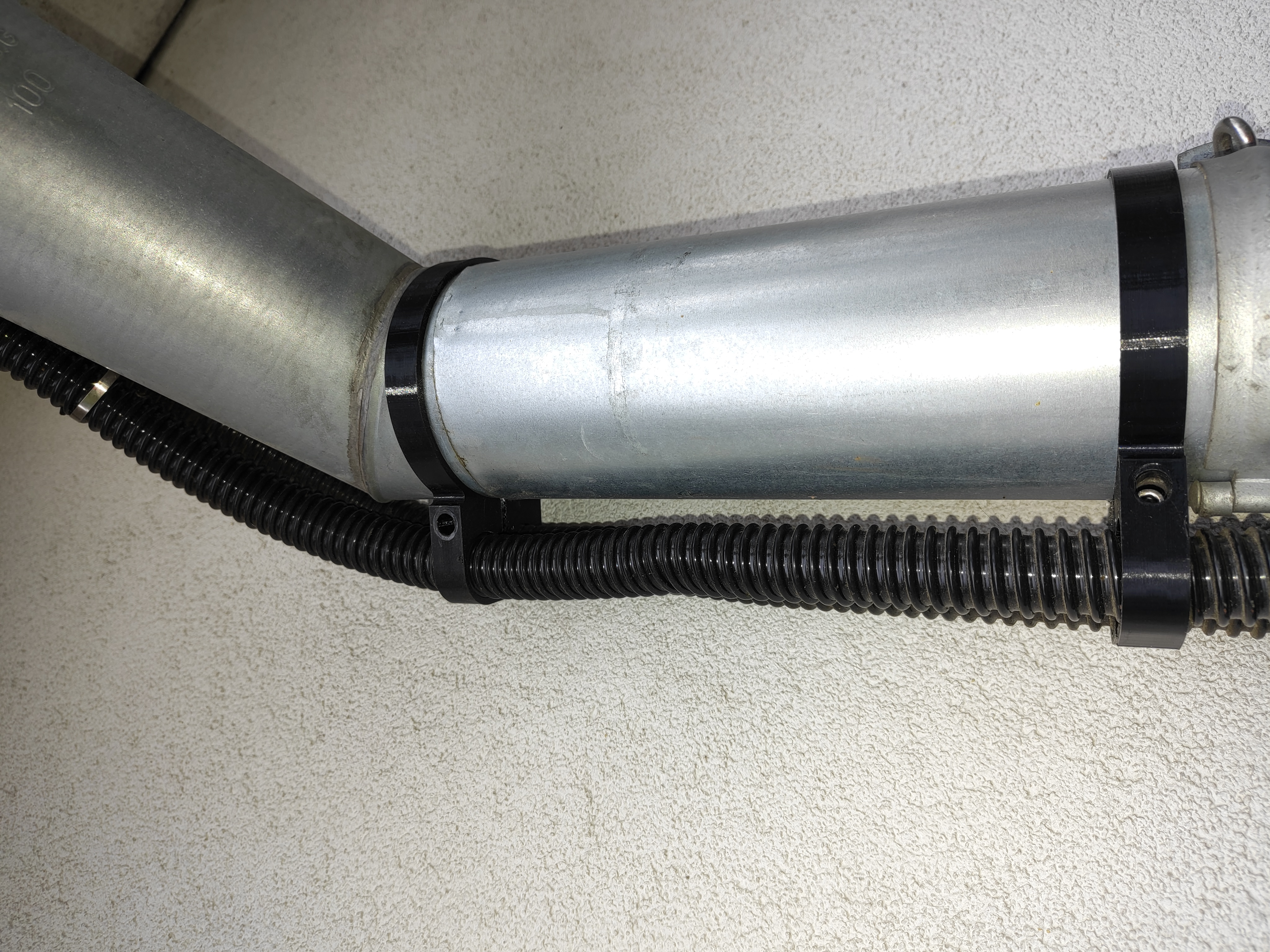 Pipe holder 28mm + 100mm 3D model