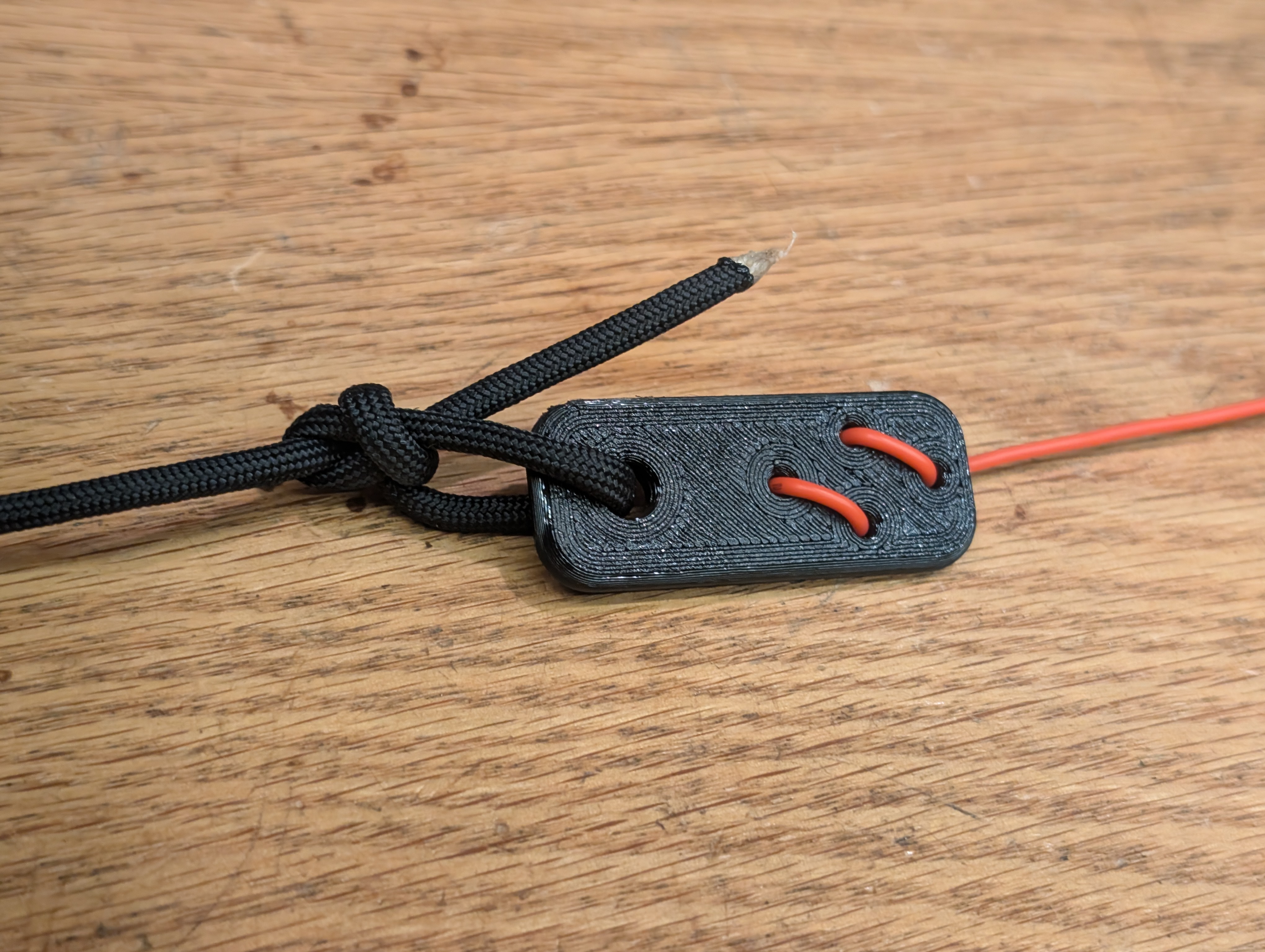 Miniatura 3 do modelo 3D Antenna Wire Insulator